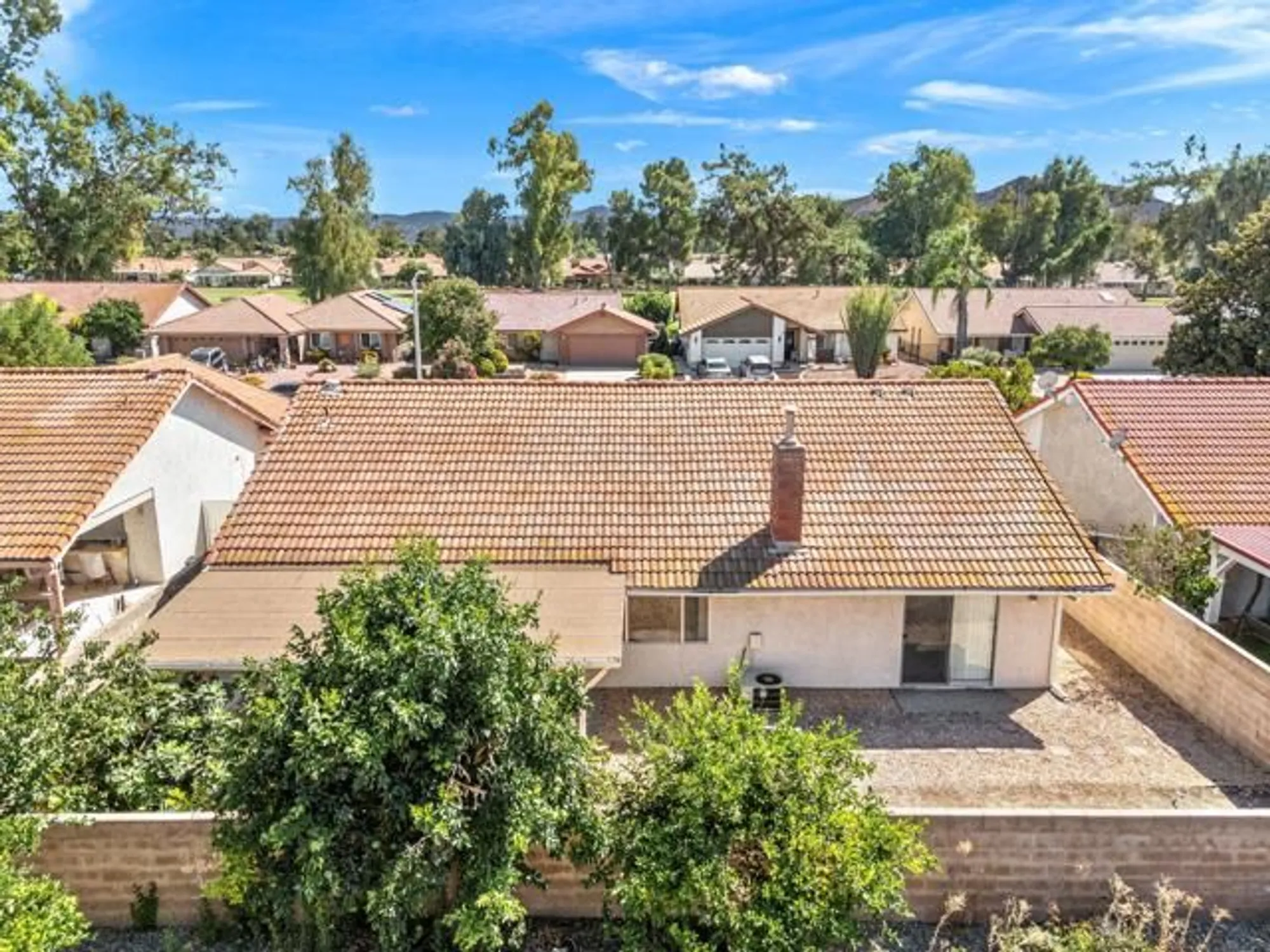 Property Slideshow image 36 of 40 | 2050 silver oak way, Hemet, CA, 92545