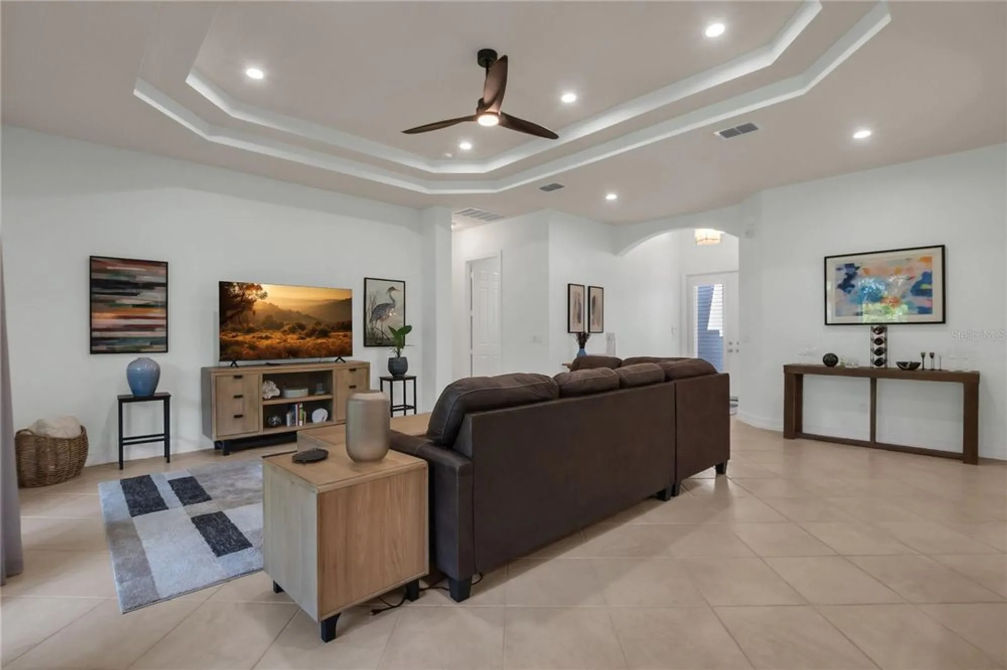 Property Slideshow image 8 of 48 | 4946 sapphire sound dr, Wimauma, FL, 33598