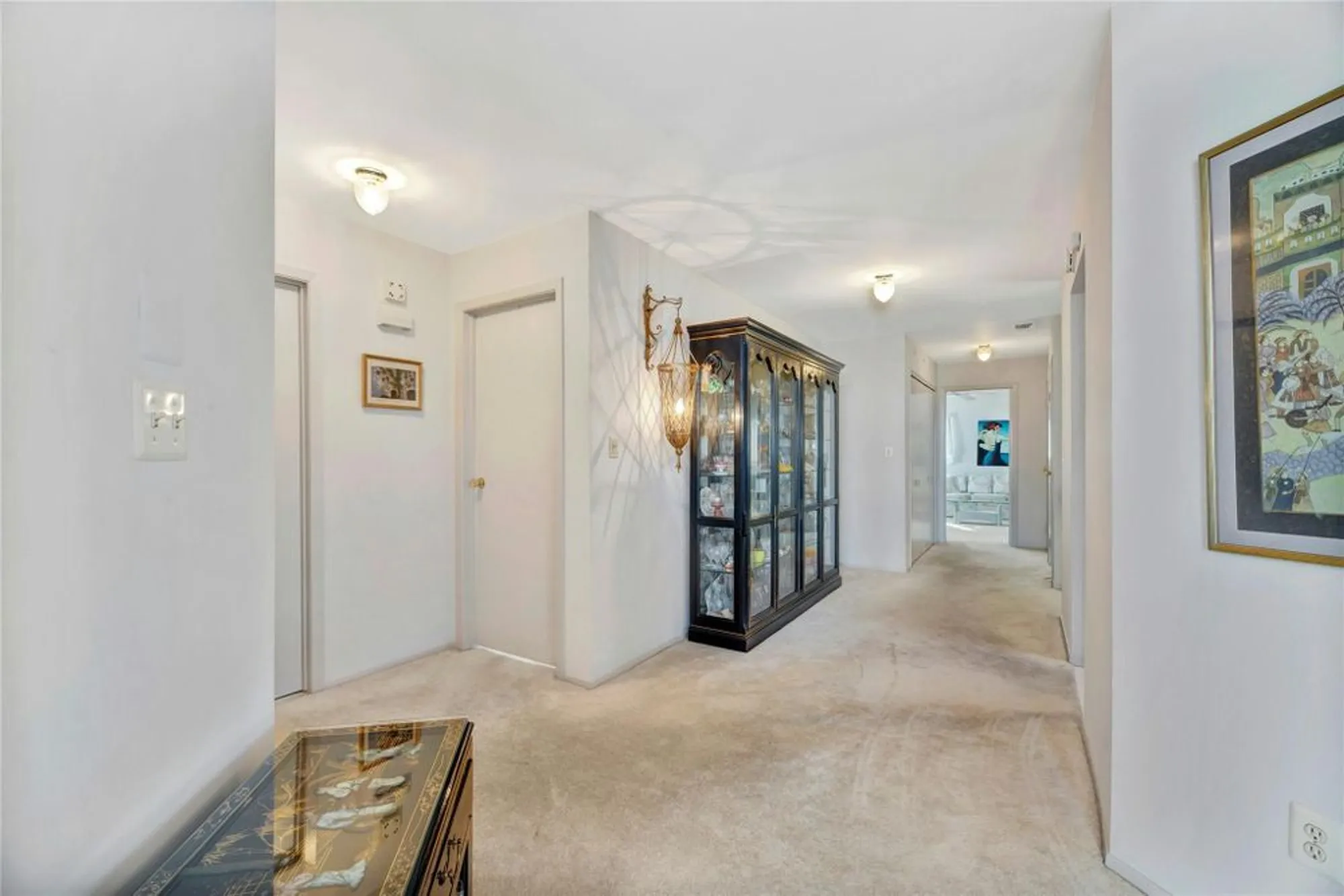 Property Slideshow image 14 of 25 | 107 e midland pond ct, Moriches, NY, 11955