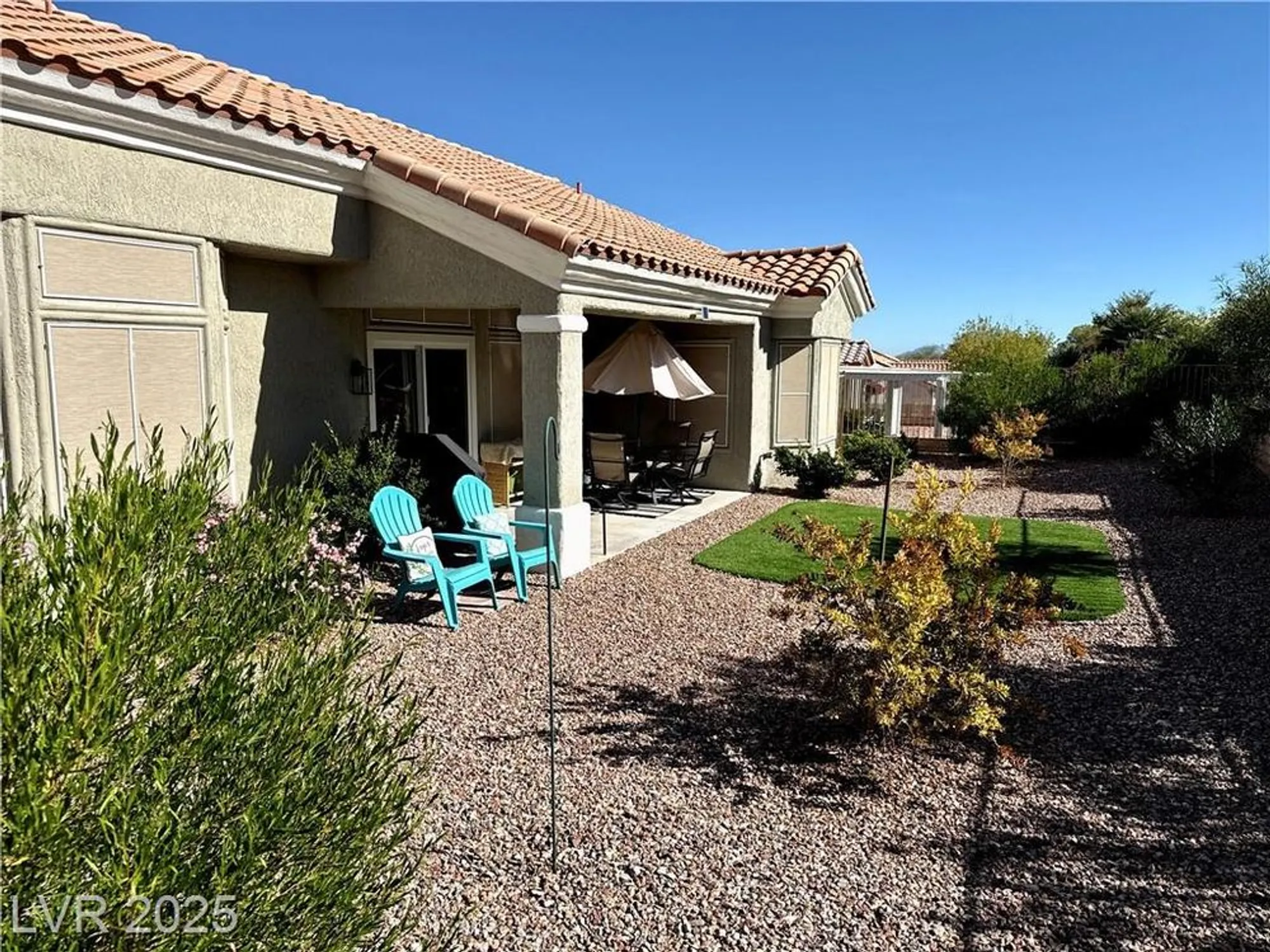 Property Slideshow image 9 of 36 | 10041 netherton dr, Las Vegas, NV, 89134