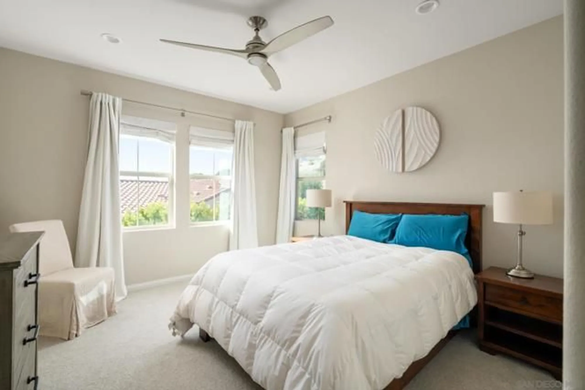 Property Slideshow image 14 of 41 | 7964 auberge cir, San Diego, CA, 92127