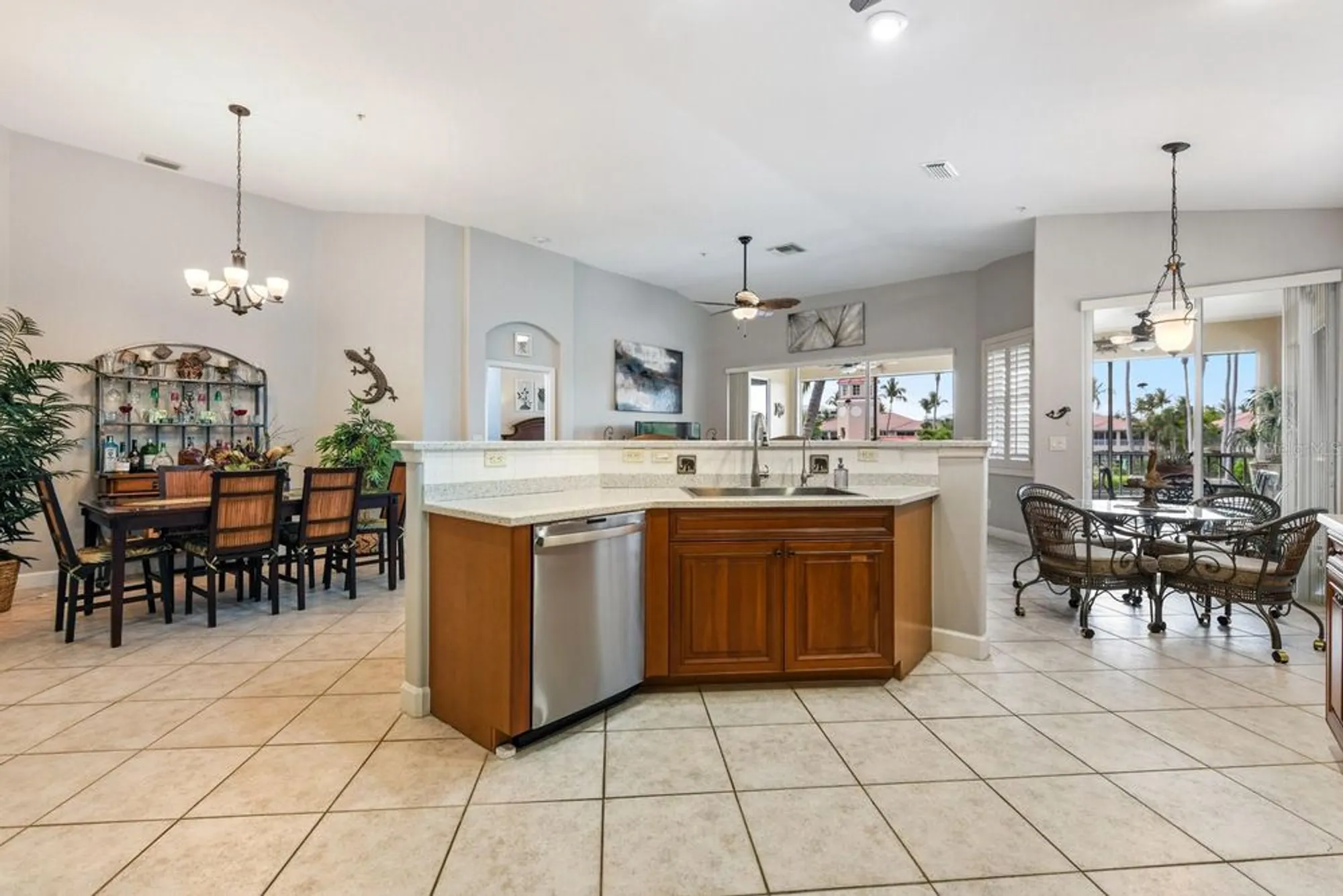 Property Slideshow image 13 of 61 | 3328 sunset key cir d, Punta Gorda, FL, 33955