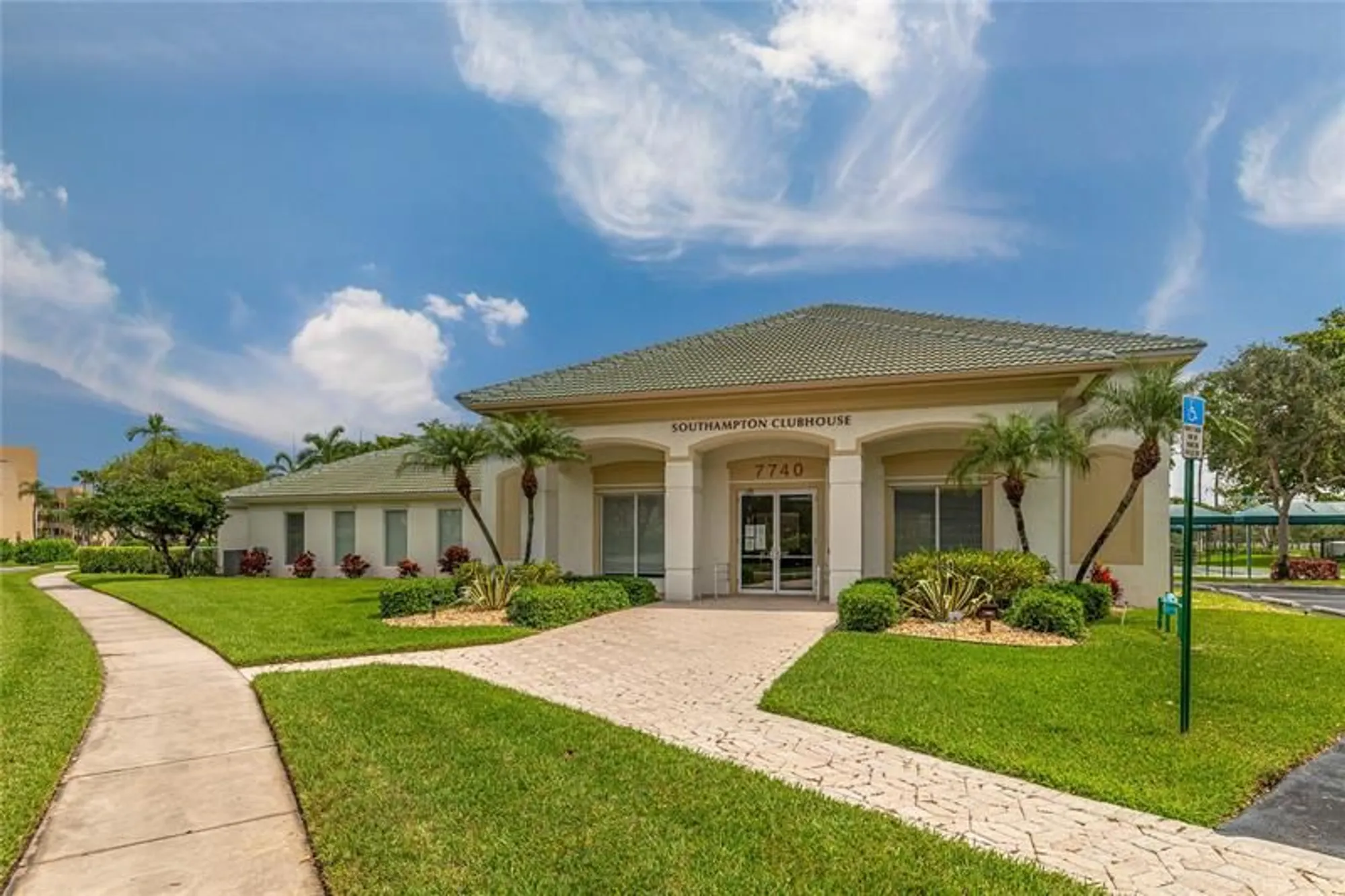 Property Slideshow image 26 of 44 | 7739 southampton ter 411, Tamarac, FL, 33321