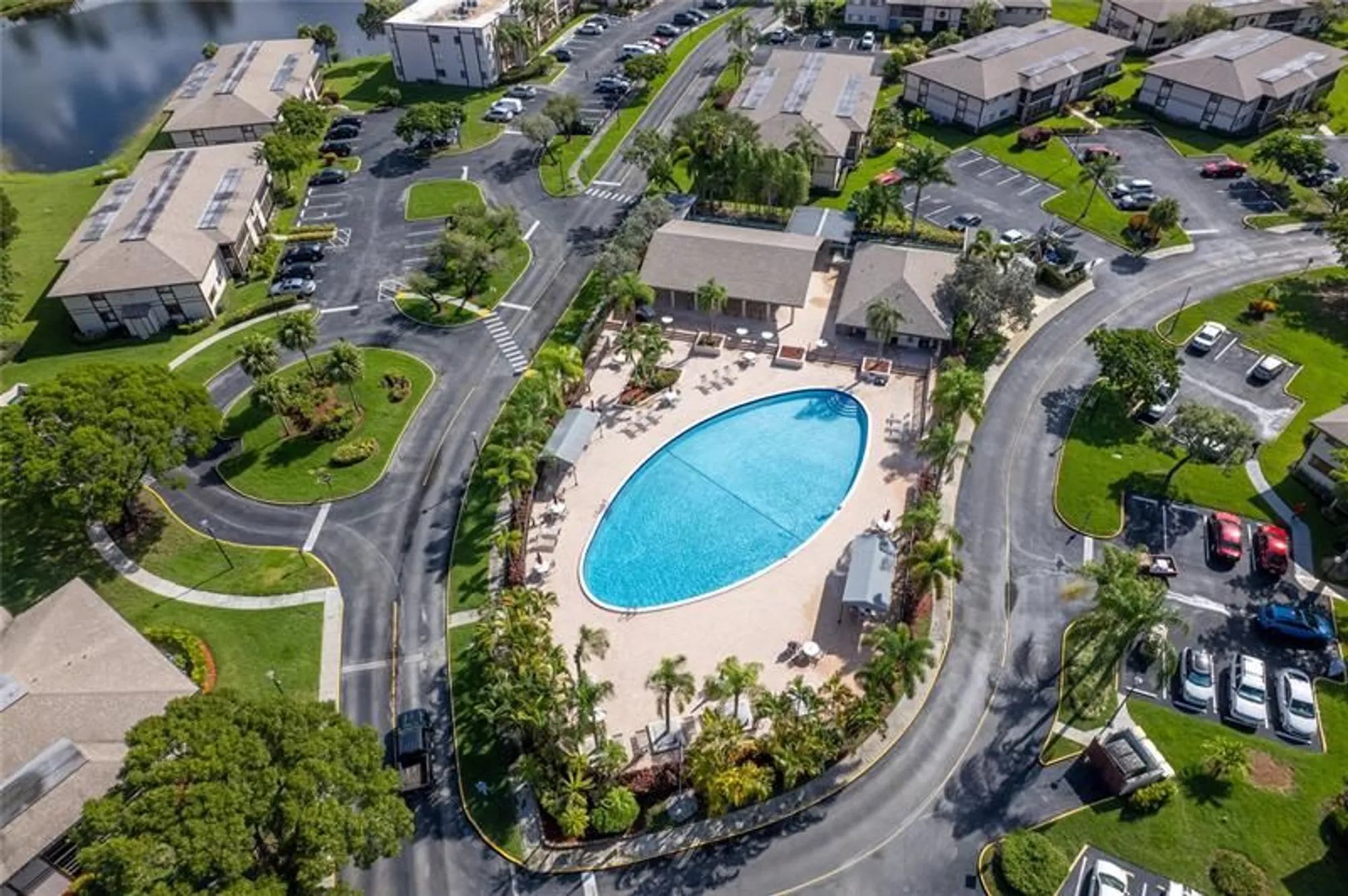 Property Slideshow image 26 of 29 | 9998 n belfort cir # 9998, Tamarac, FL, 33321