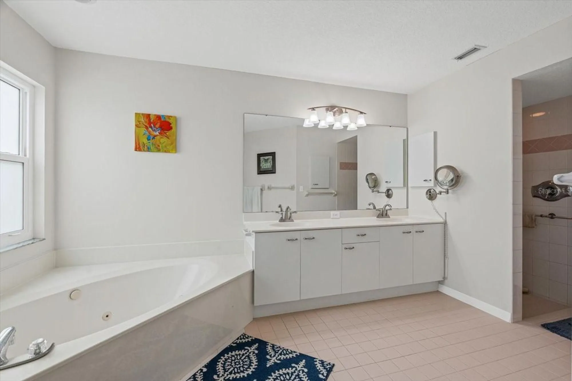 Property Slideshow image 22 of 44 | 3339 sheffield cir, Sarasota, FL, 34239