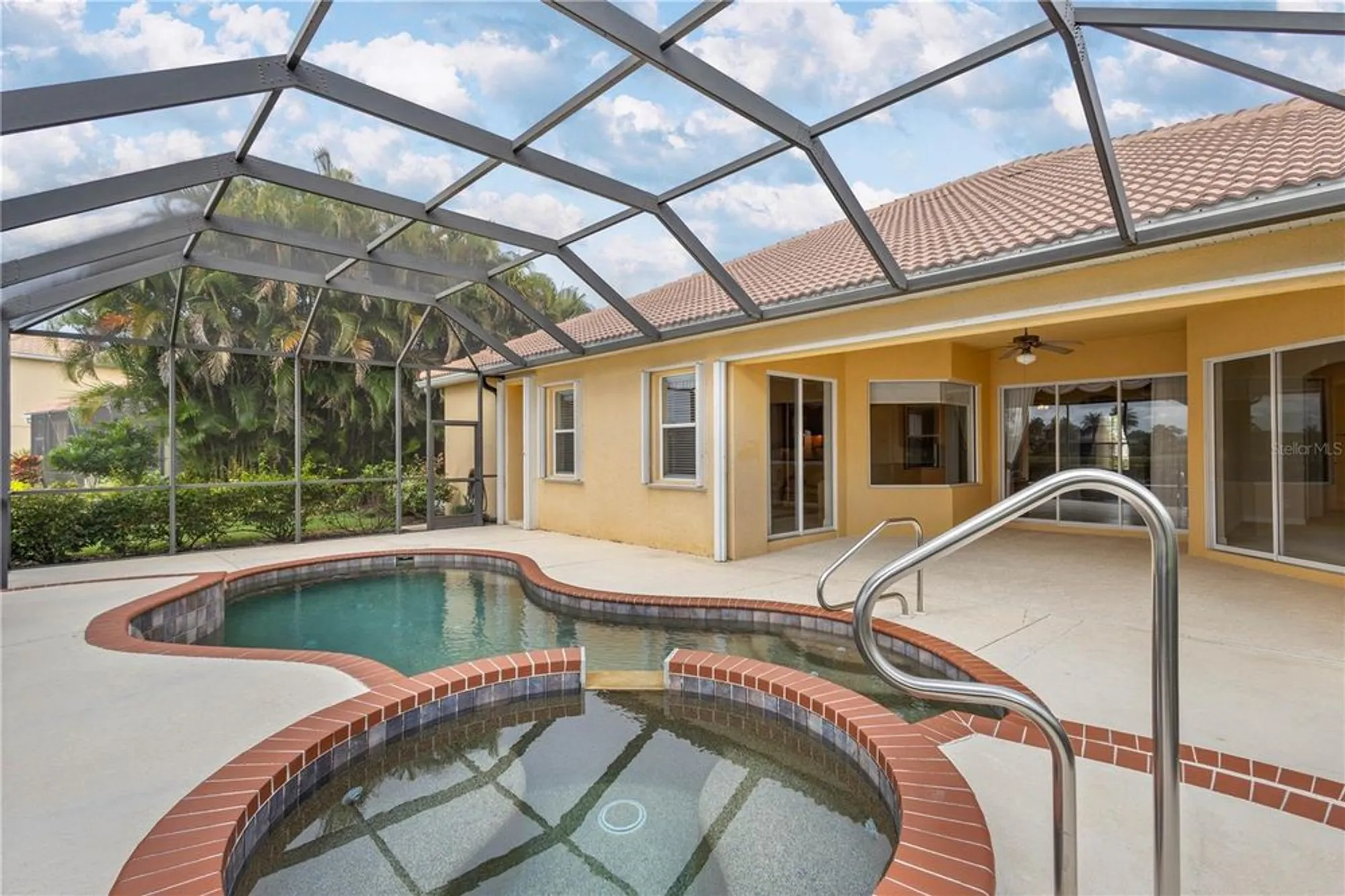 Property Slideshow image 34 of 67 | 1646 creek nine dr, North Port, FL, 34291