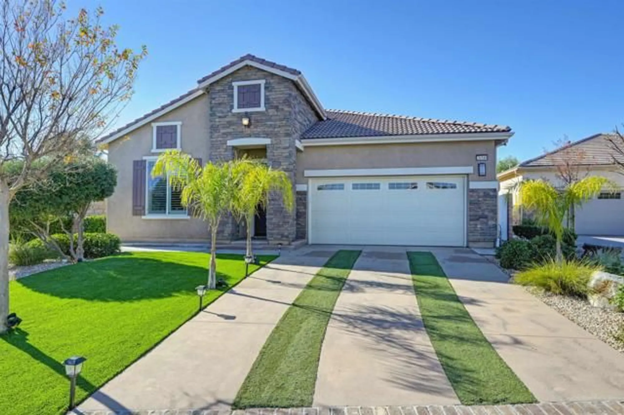 Property Slideshow image 1 of 19 | 26549 roseate cir, Menifee, CA, 92584