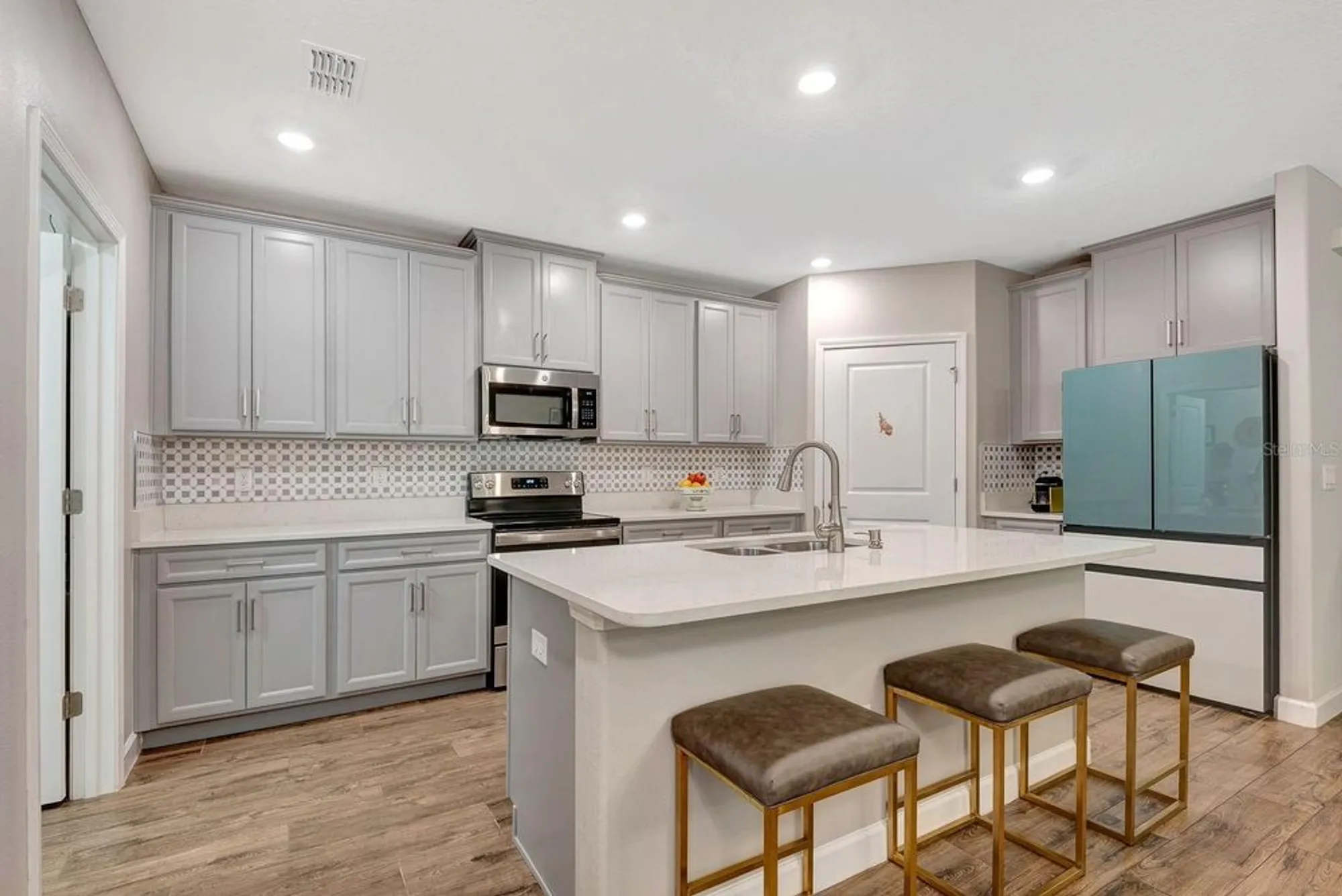 Property Slideshow image 11 of 60 | 17003 clear cork dr, Wimauma, FL, 33598