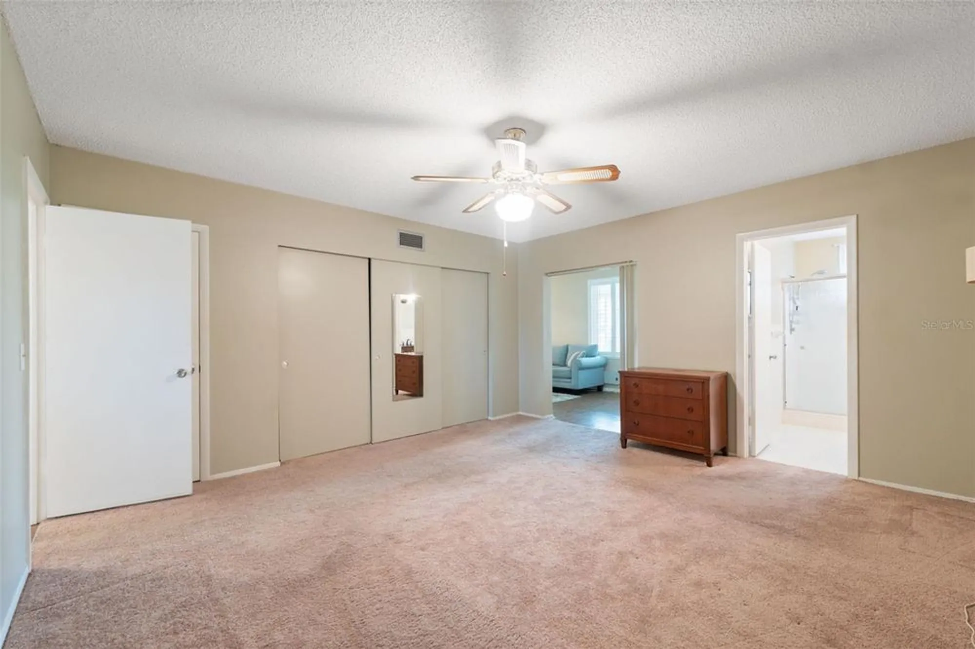 Property Slideshow image 18 of 31 | 2430 florentine way 6, Clearwater, FL, 33763