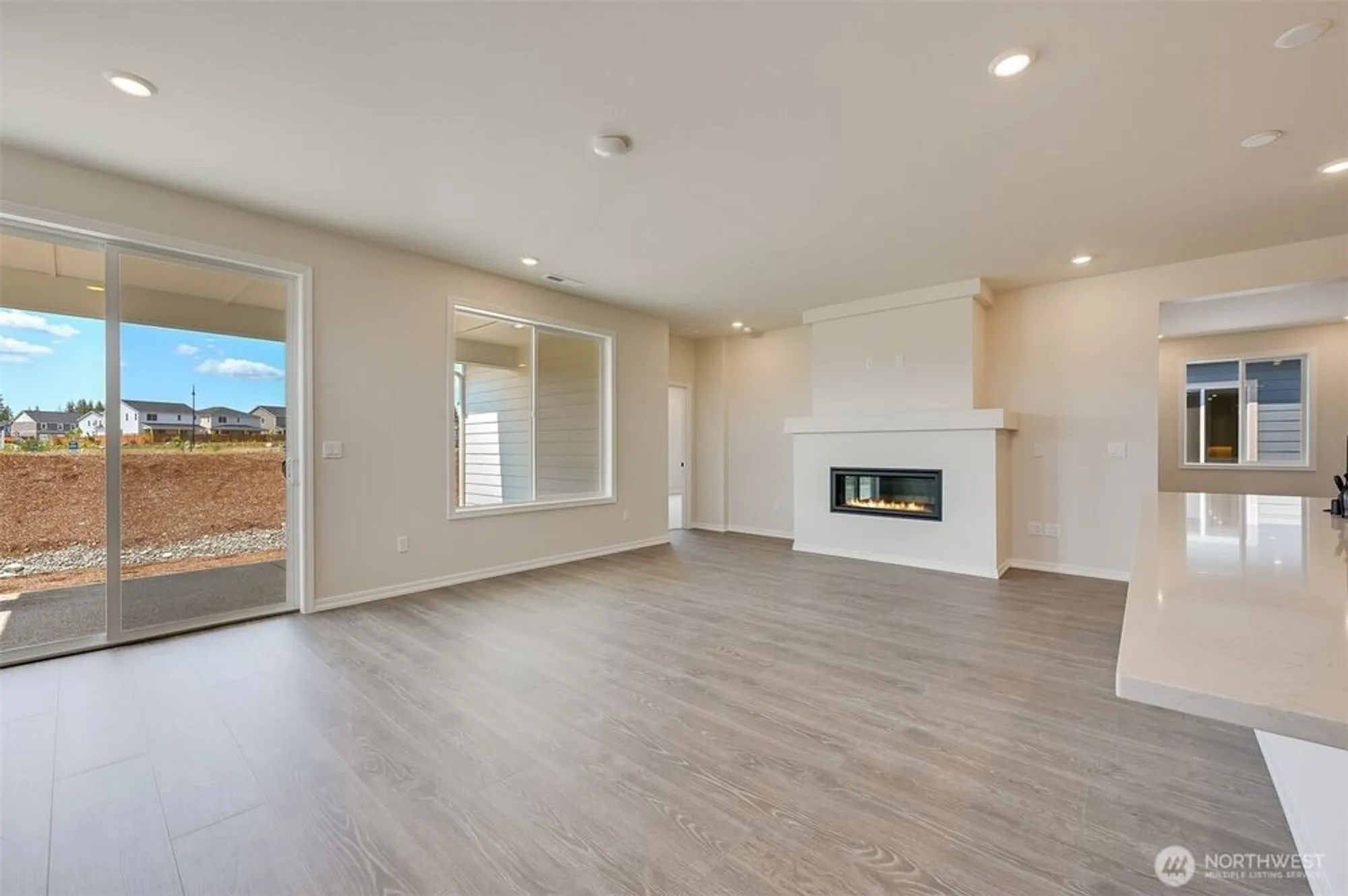 Property Slideshow image 19 of 36 | 14824 206th ave e unit e, Bonney Lake, WA, 98391