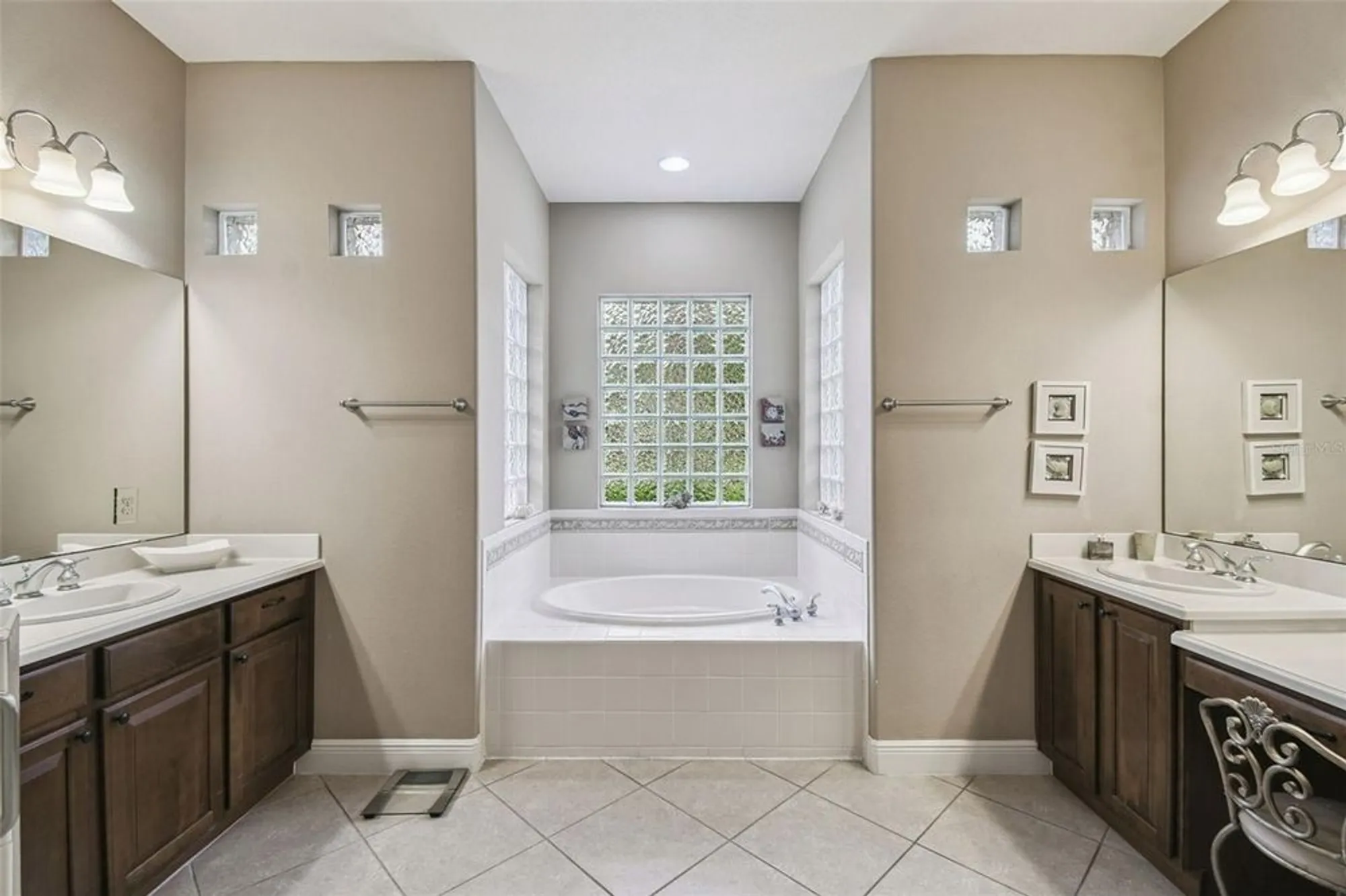 Property Slideshow image 24 of 59 | 861 bella viana rd, Kissimmee, FL, 34759