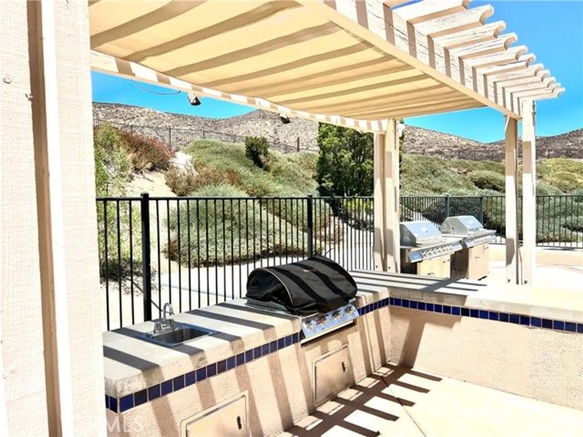 Property Slideshow image 30 of 41 | 28239 long meadow dr, Menifee, CA, 92584