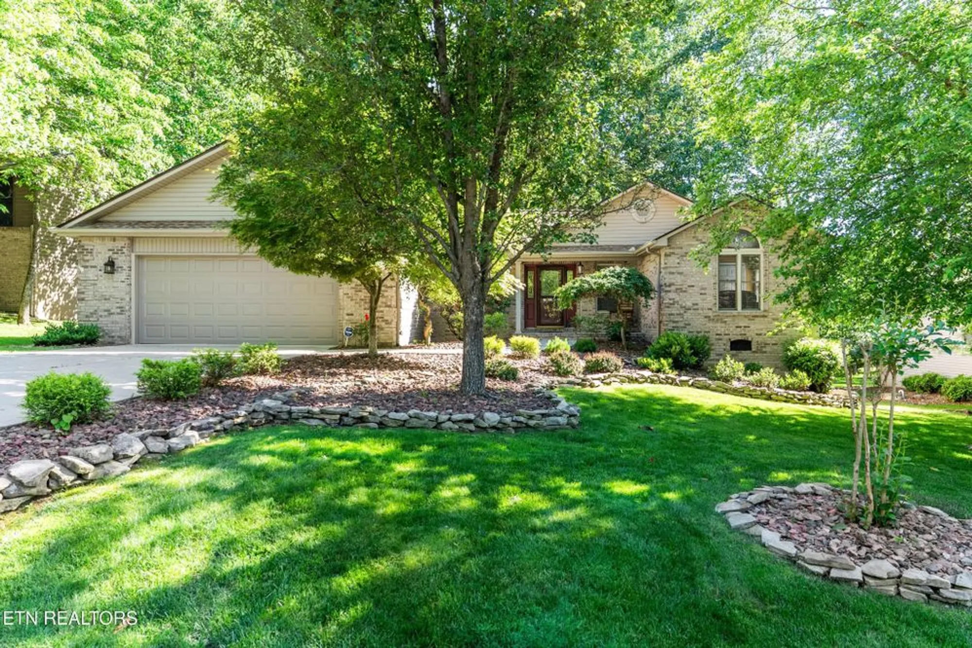 Property Slideshow image 1 of 38 | 109 markham ln, Crossville, TN, 38558