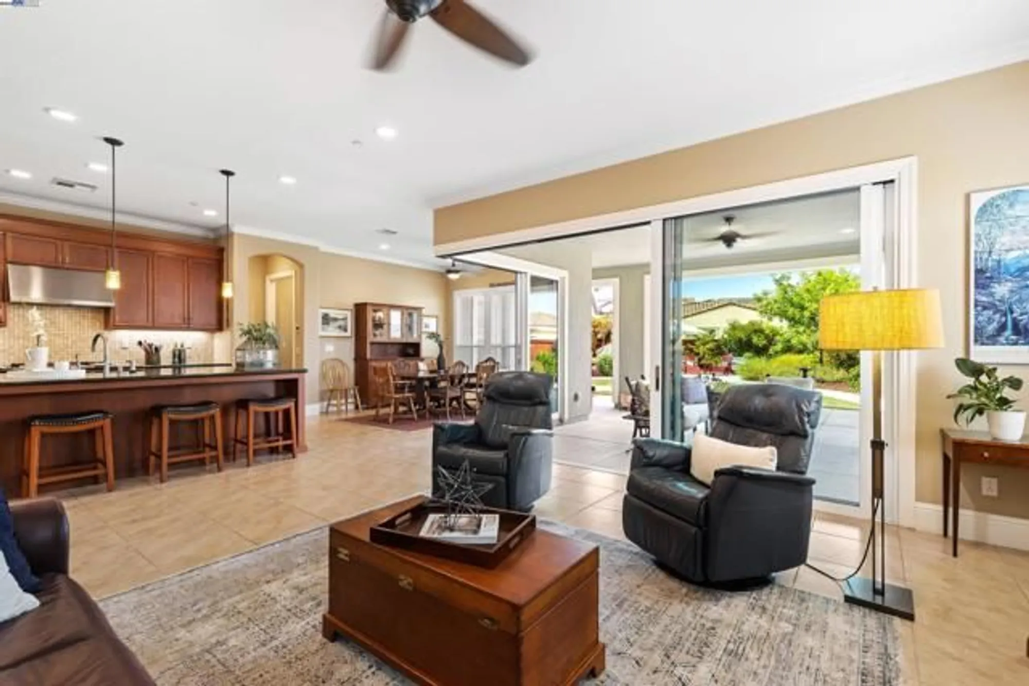 Property Slideshow image 15 of 58 | 2062 reserva ct, Brentwood, CA, 94513