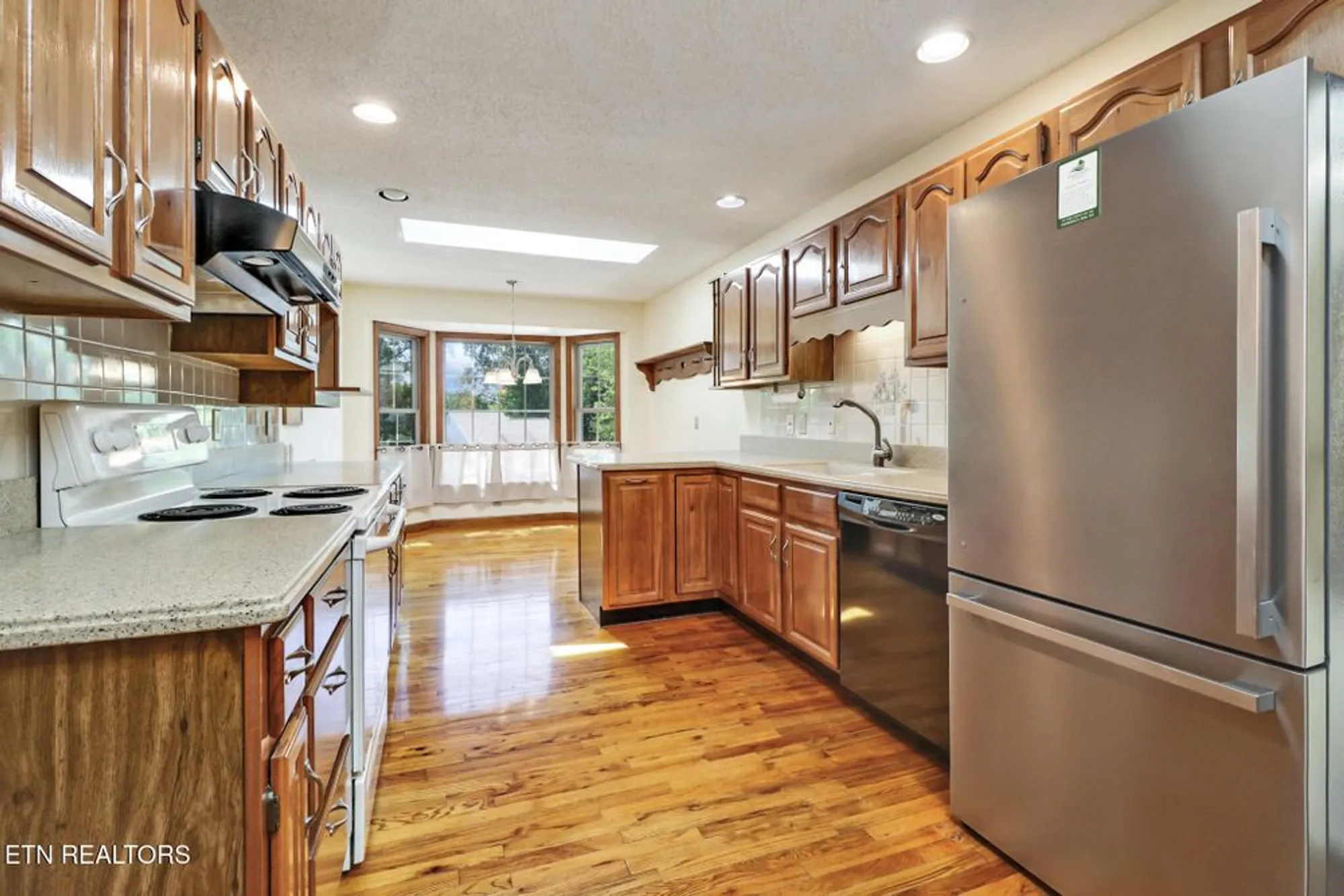 Property Slideshow image 19 of 51 | 143 sugarbush cir, Crossville, TN, 38558