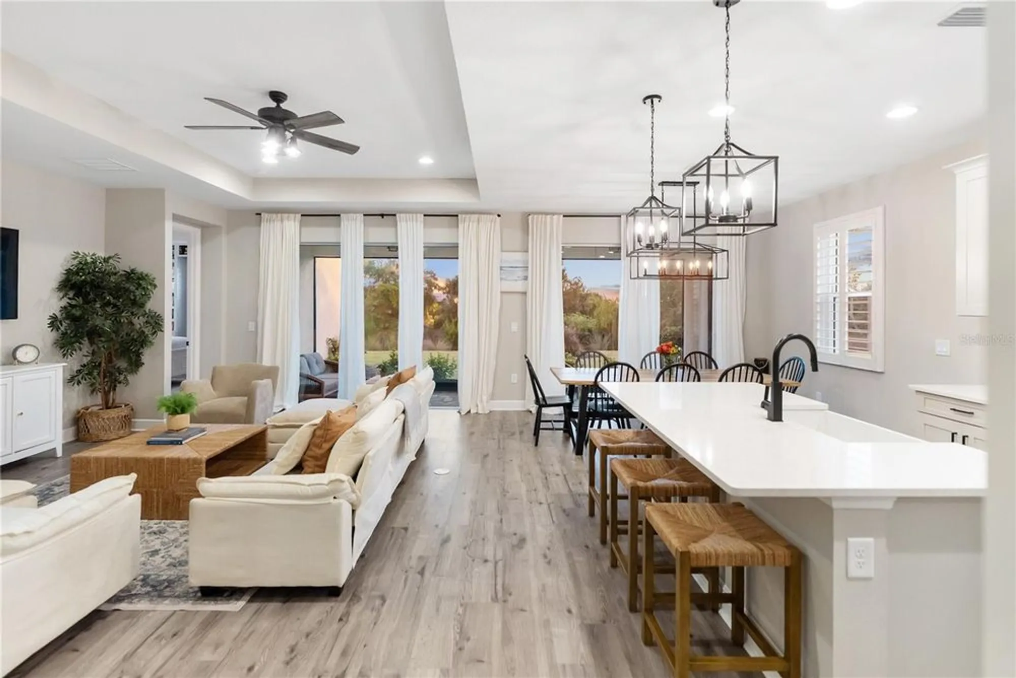 Property Slideshow image 32 of 99 | 16804 savory mist cir, Bradenton, FL, 34211