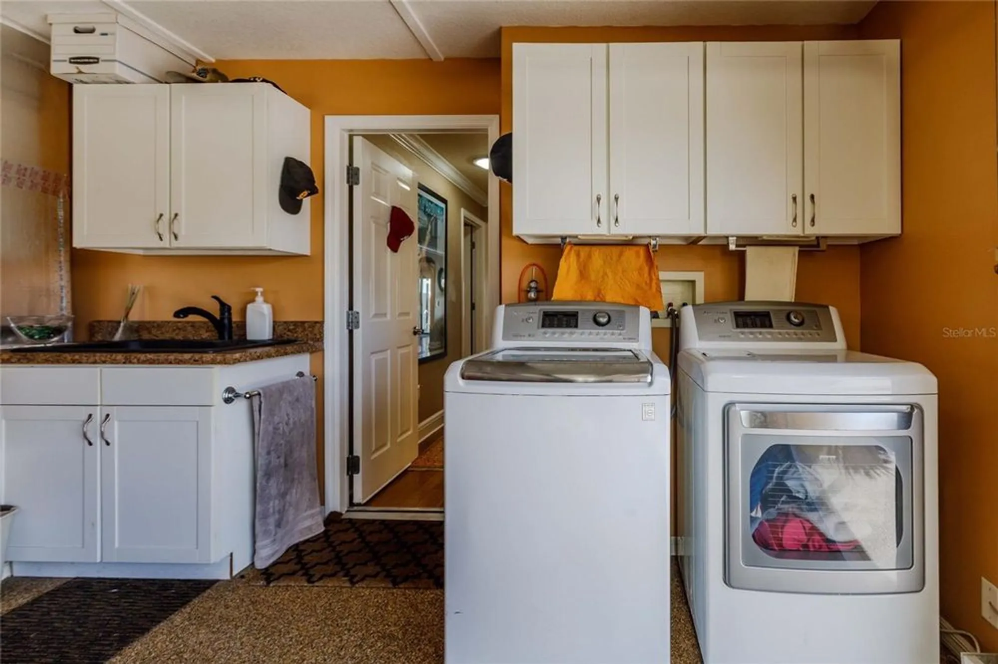 Property Slideshow image 52 of 86 | 1181 edgewater ln, The Villages, FL, 32162