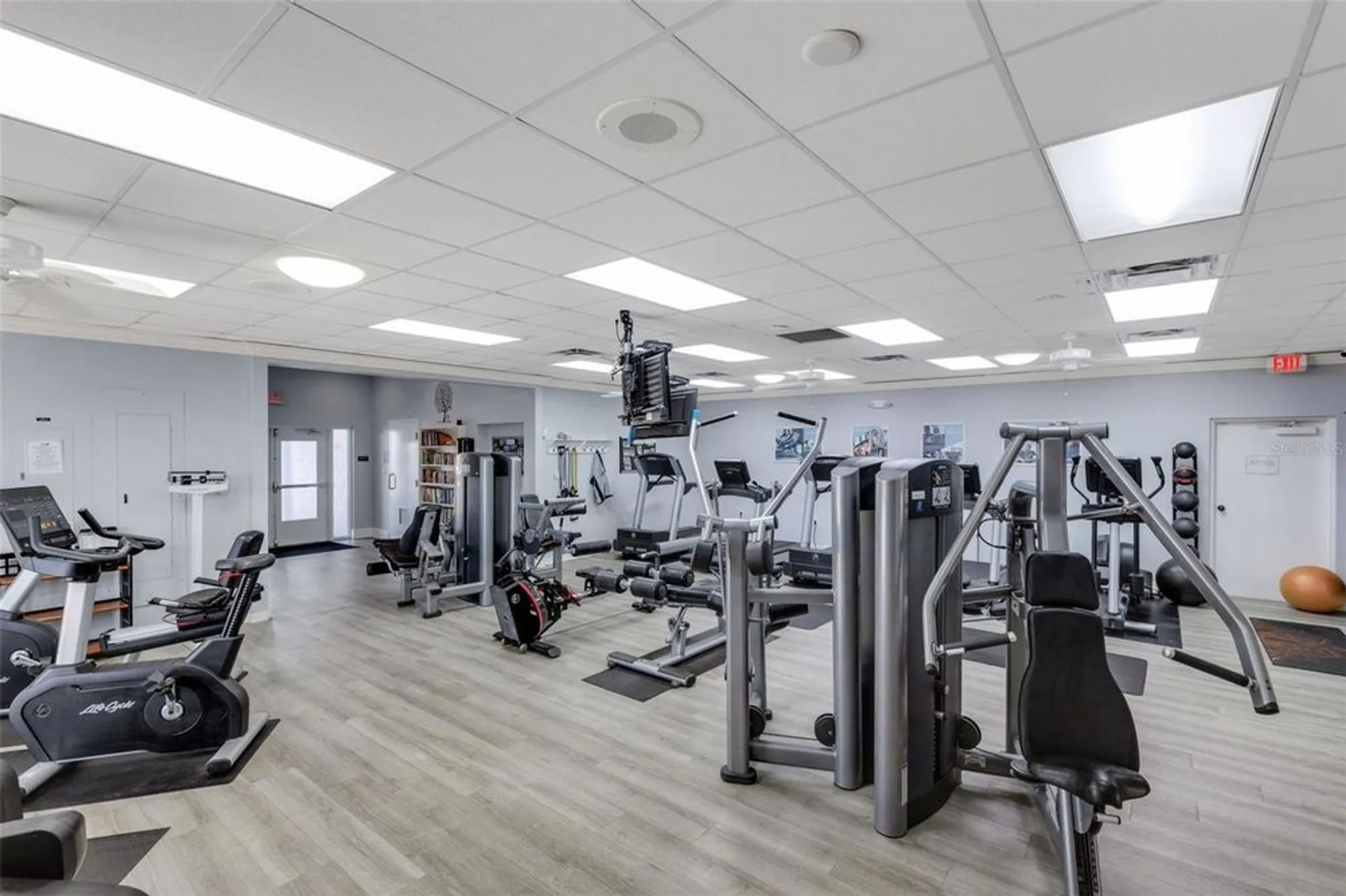 Property Slideshow image 56 of 58 | 6908 drewrys blf 712, Bradenton, FL, 34203