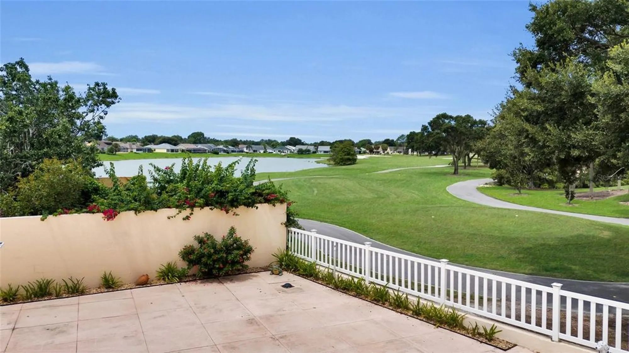 Property Slideshow image 24 of 45 | 916 medira dr, Lady Lake, FL, 32159