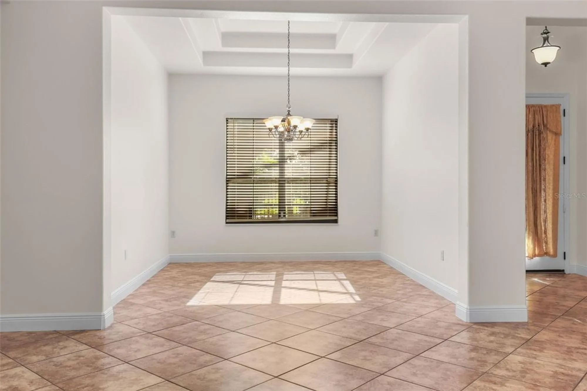 Property Slideshow image 14 of 36 | 619 tapatio ln, Kissimmee, FL, 34759