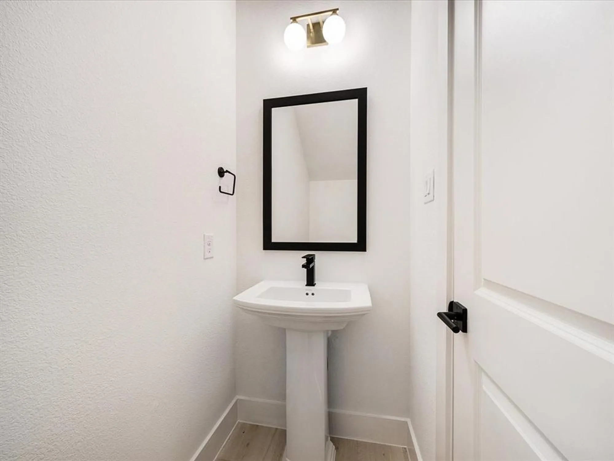 Property Slideshow image 20 of 40 | 1433 imperial ave, Frisco, TX, 75036