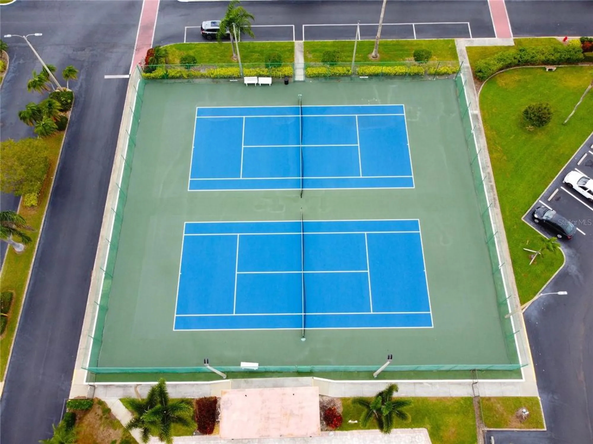 Property Slideshow image 32 of 41 | 7540 bay island dr 251, South Pasadena, FL, 33707