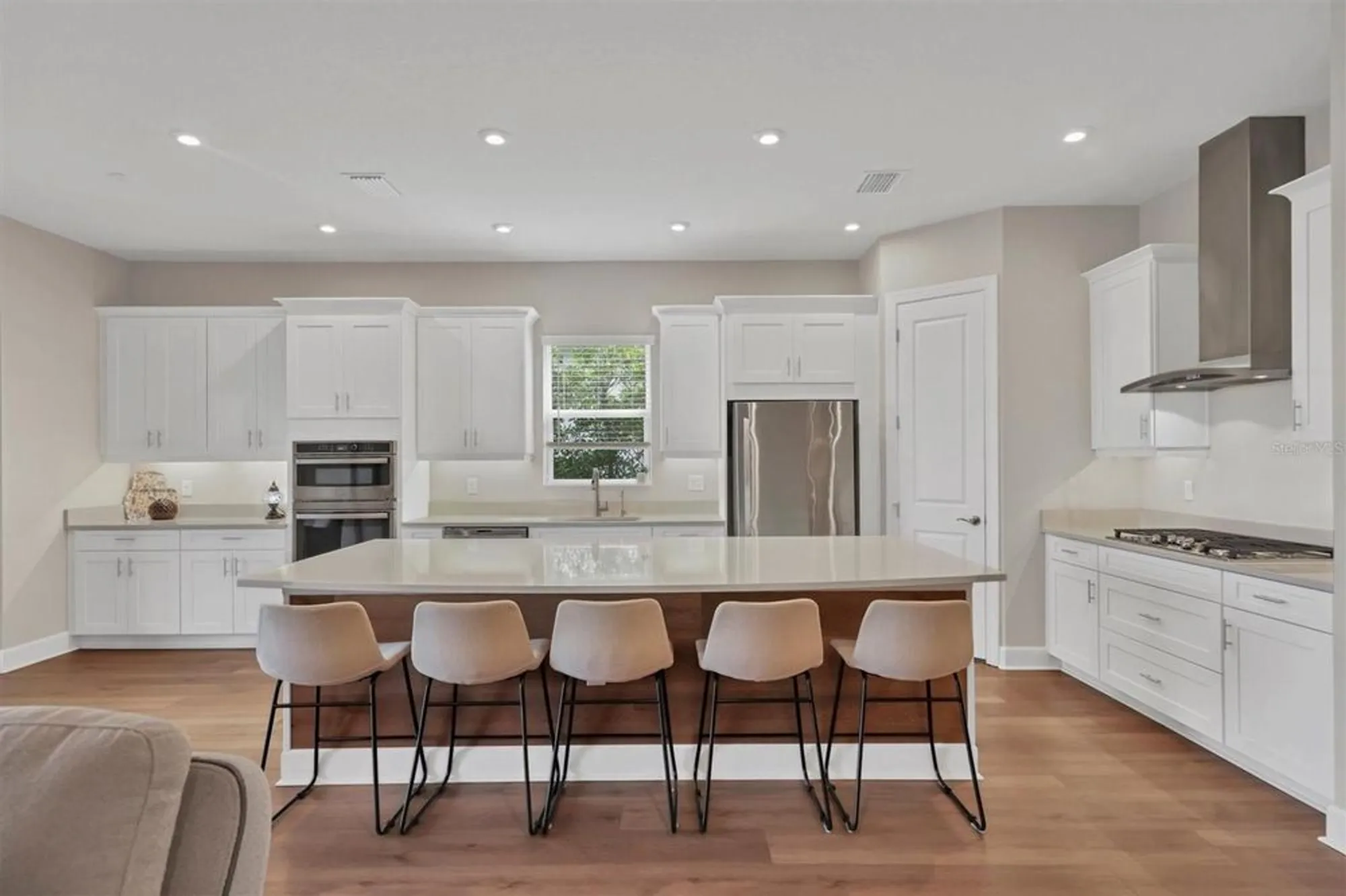 Property Slideshow image 13 of 71 | 10238 morning mist ln, Sarasota, FL, 34241