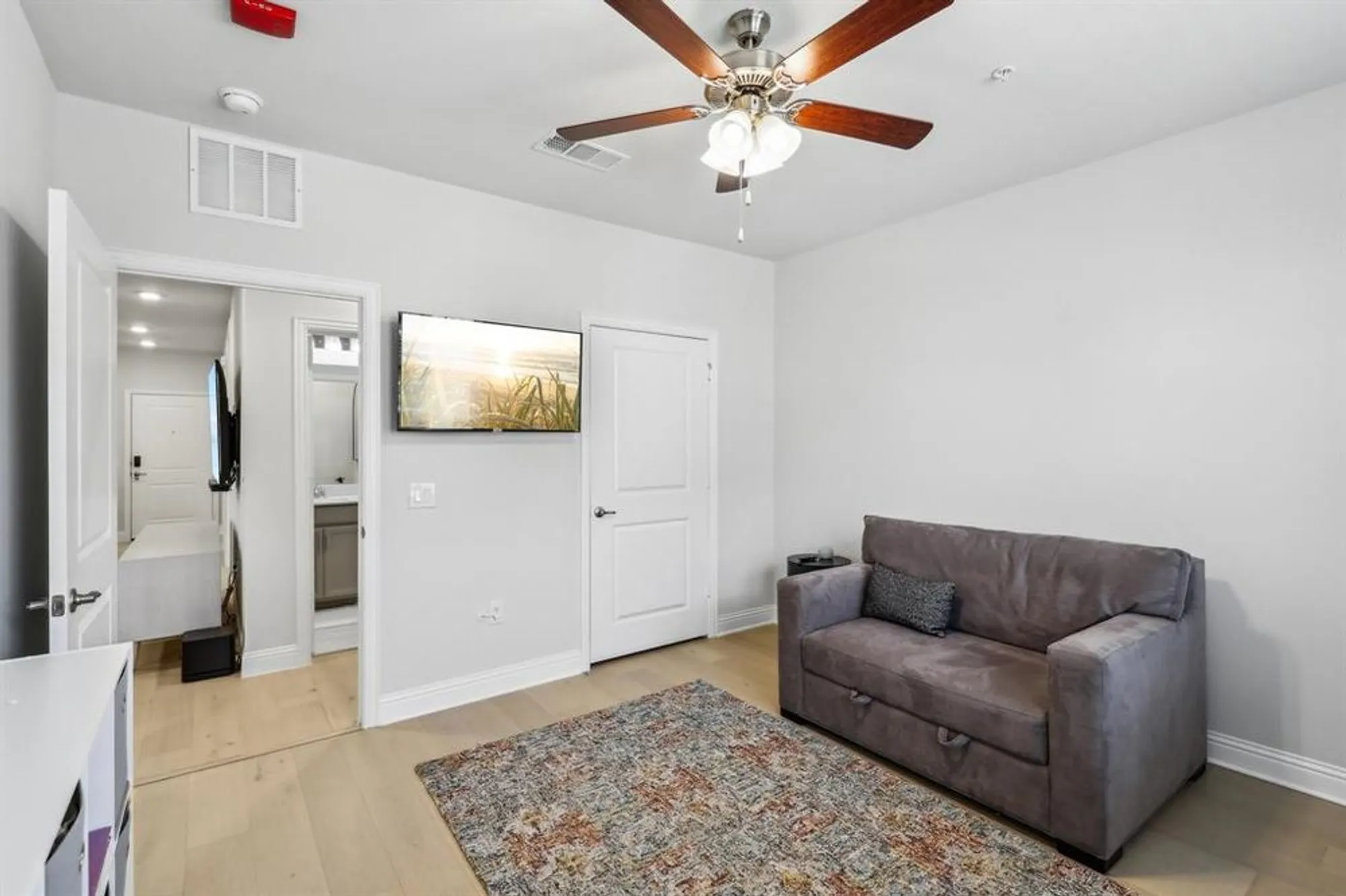 Property Slideshow image 22 of 39 | 1735 wittington pl apt 2305, Dallas, TX, 75234