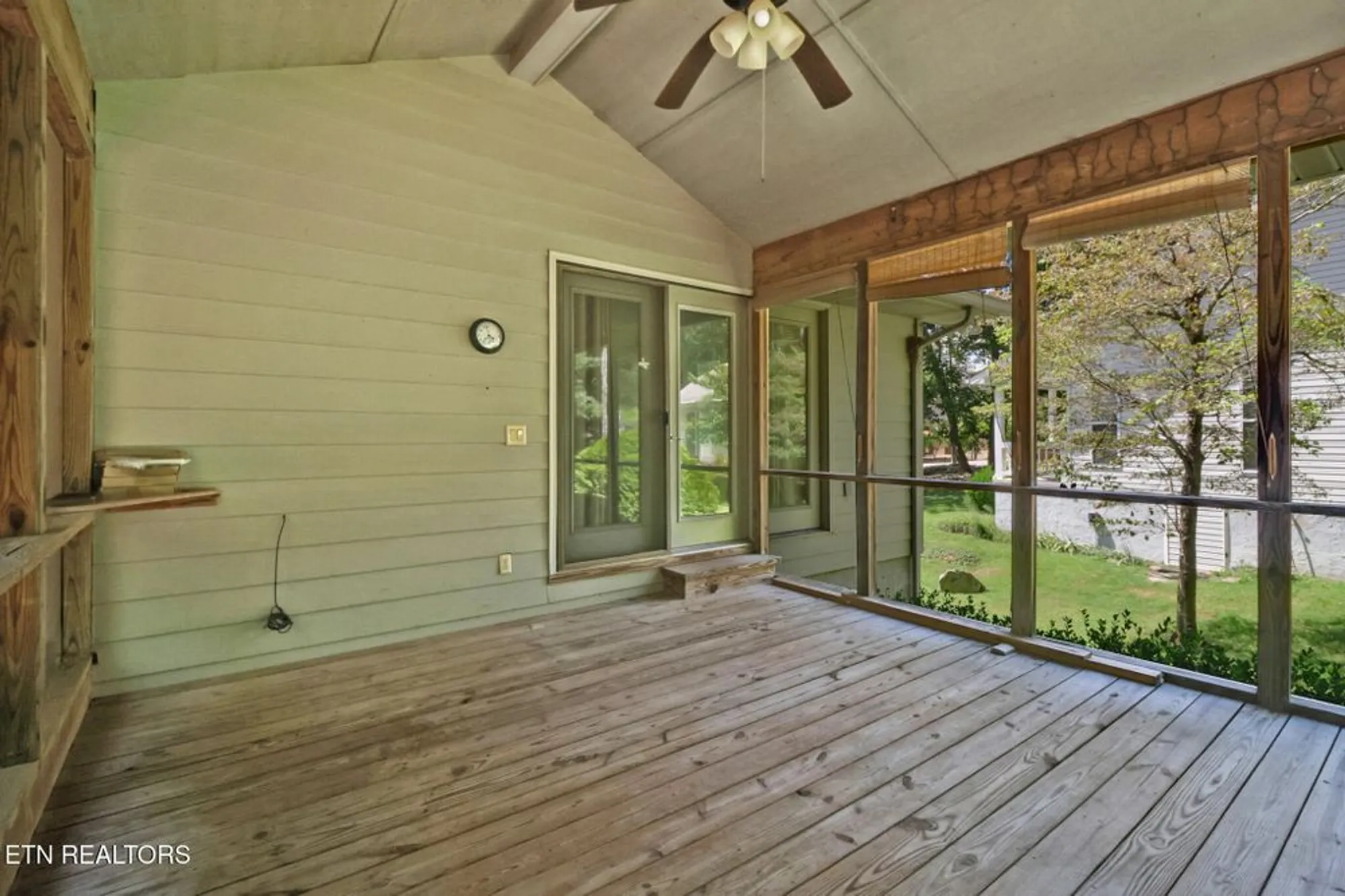 Property Slideshow image 28 of 51 | 143 sugarbush cir, Crossville, TN, 38558