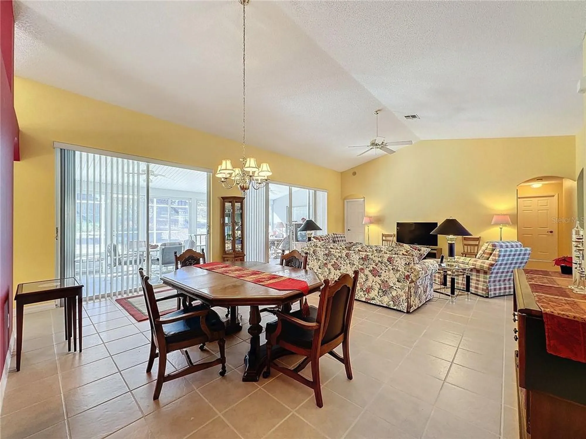 Property Slideshow image 9 of 54 | 4634 summerbridge cir, Leesburg, FL, 34748