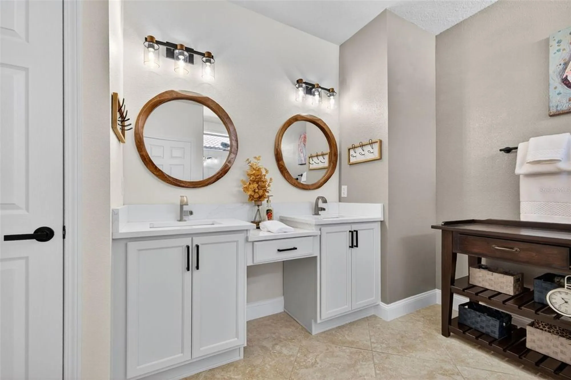 Property Slideshow image 26 of 55 | 359 laurel falls dr, Apollo Beach, FL, 33572