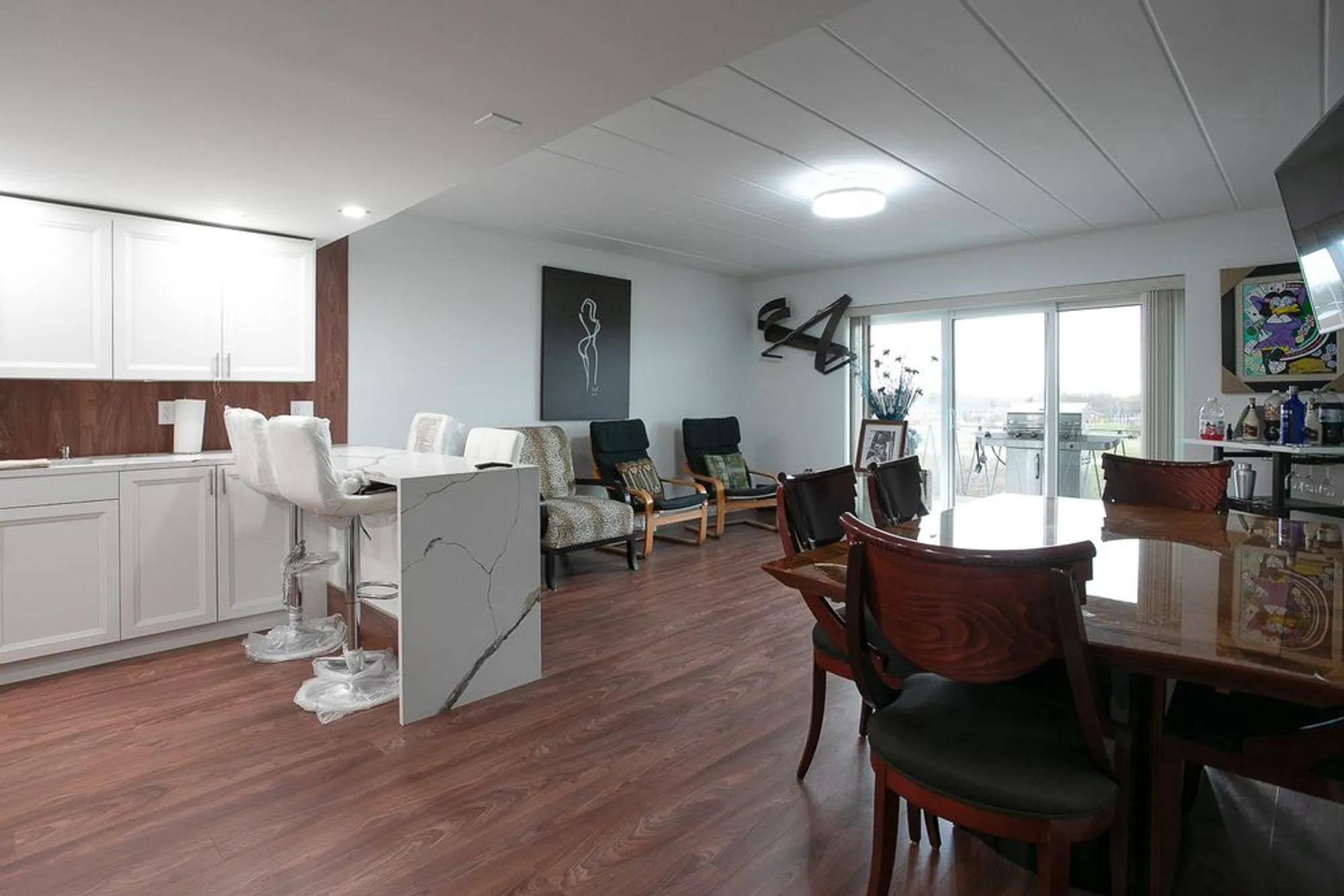 Property Slideshow image 26 of 32 | 2900 maple ave 19e, Downers Grove, IL, 60515