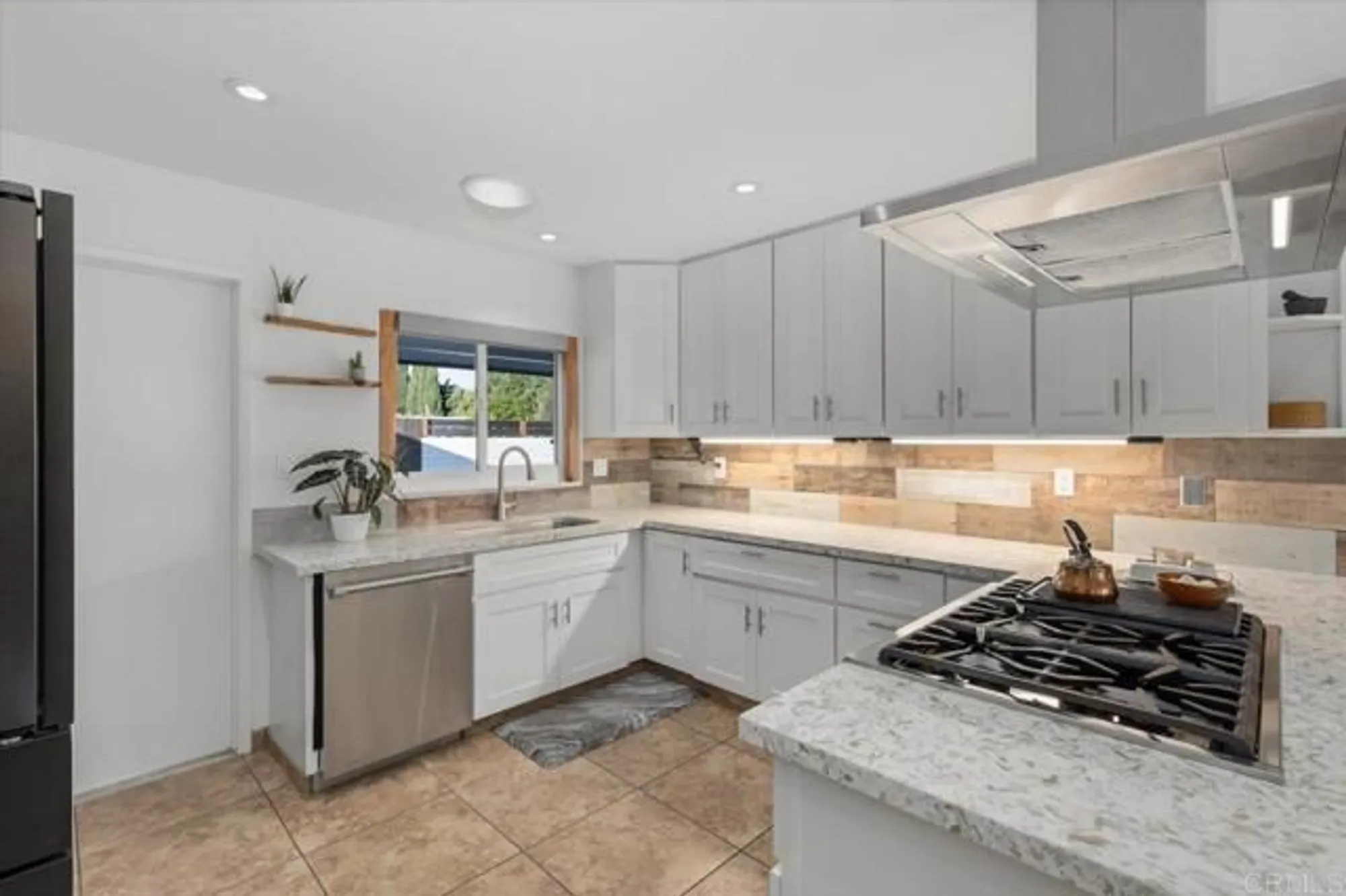 Property Slideshow image 27 of 75 | 1267 discovery st, San Marcos, CA, 92078