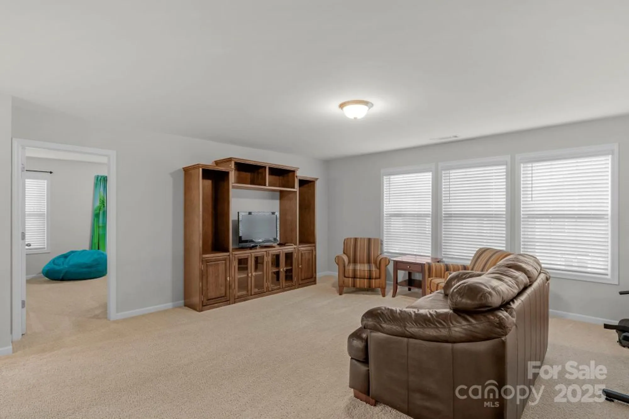 Property Slideshow image 30 of 48 | 236 robinwood ln, Lake Wylie, SC, 29710