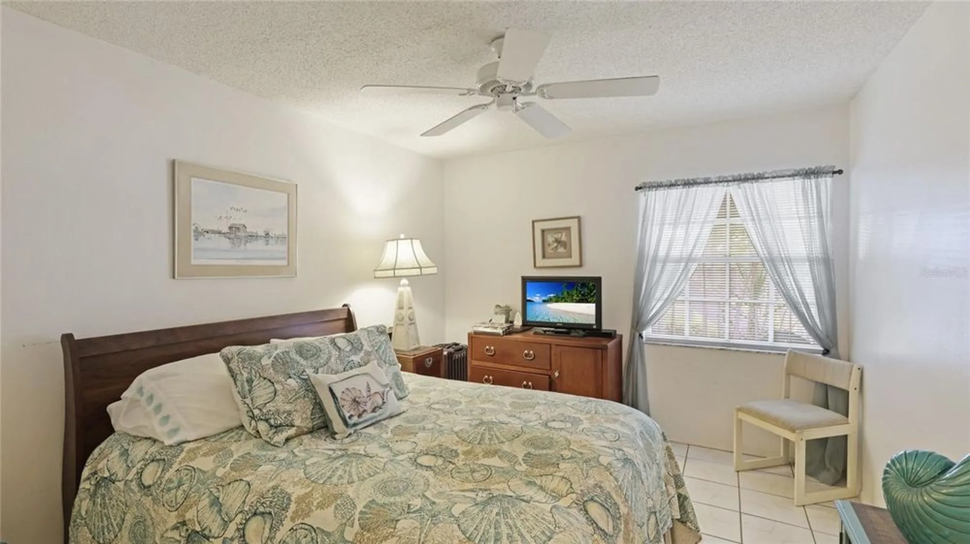 Property Slideshow image 21 of 73 | 1109 edgewater cir # 1109, Bradenton, FL, 34209