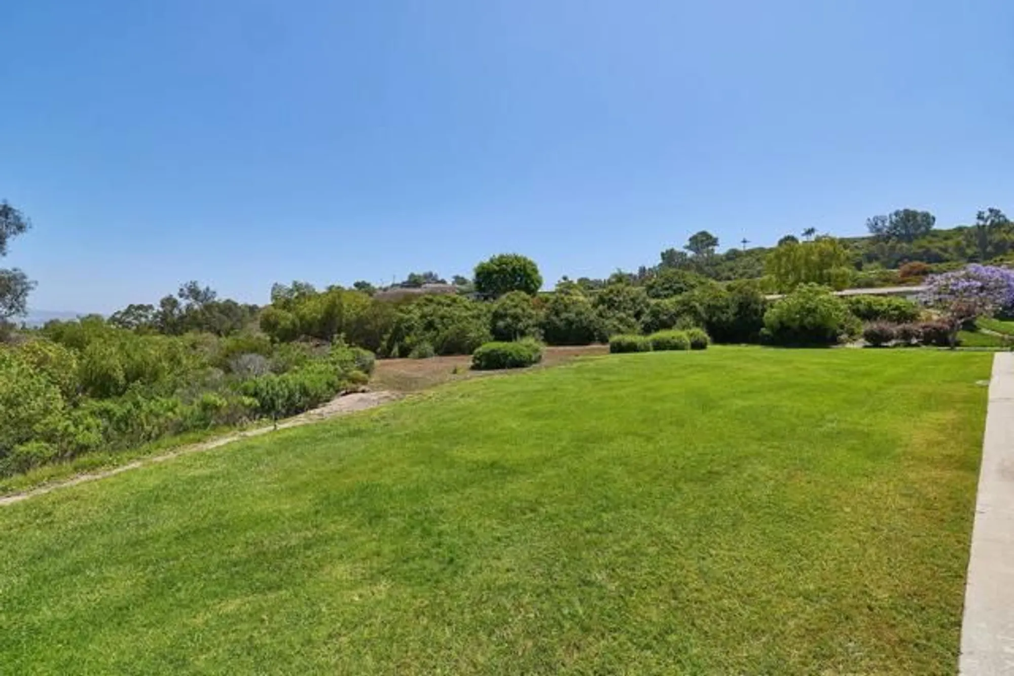 Property Slideshow image 4 of 23 | 942 royal tern way, Oceanside, CA, 92057