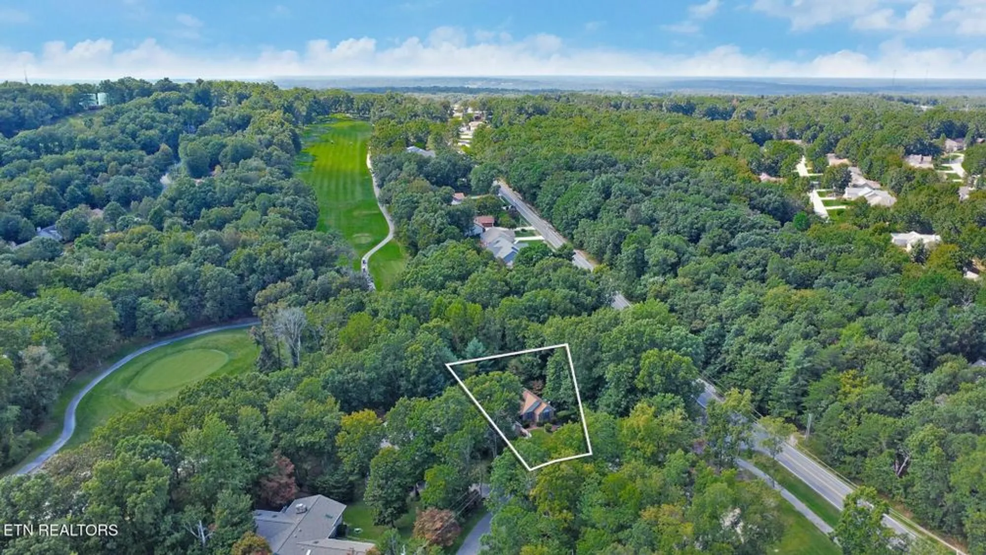 Property Slideshow image 47 of 54 | 104 flossmoor cir, Crossville, TN, 38558