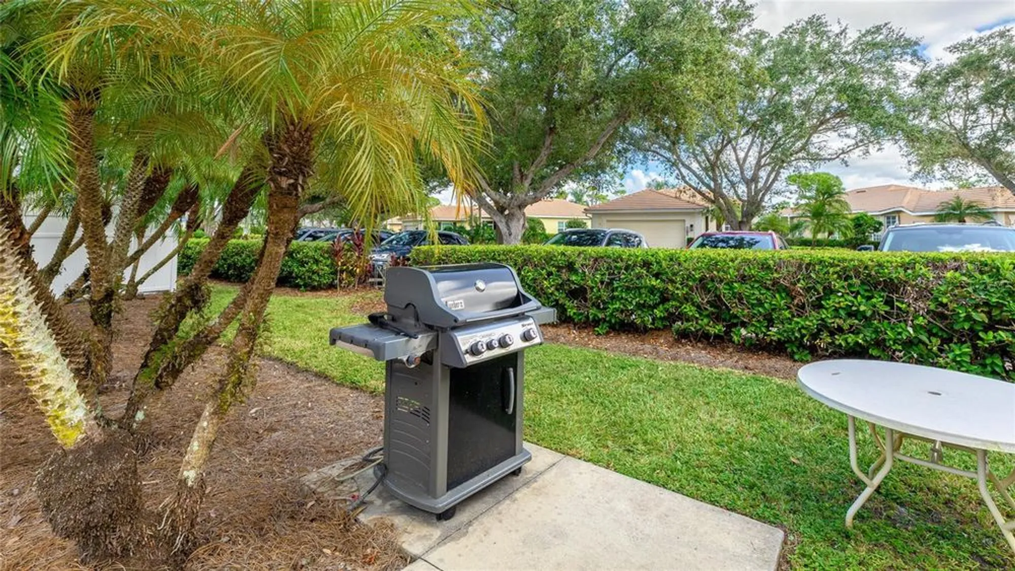 Property Slideshow image 33 of 51 | 875 chalmers dr 11, Venice, FL, 34293