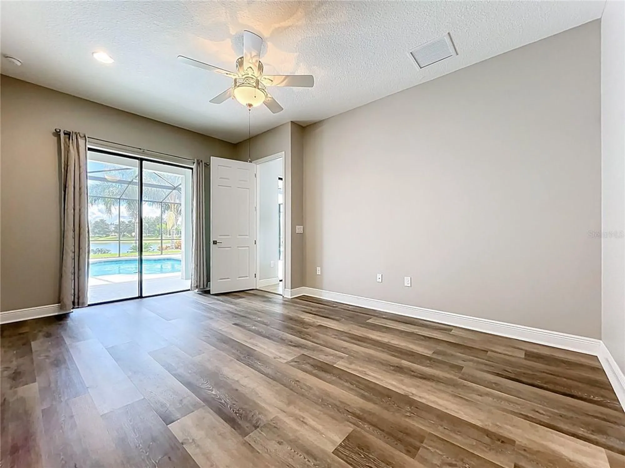 Property Slideshow image 21 of 60 | 1977 weymouth ct, Mount Dora, FL, 32757
