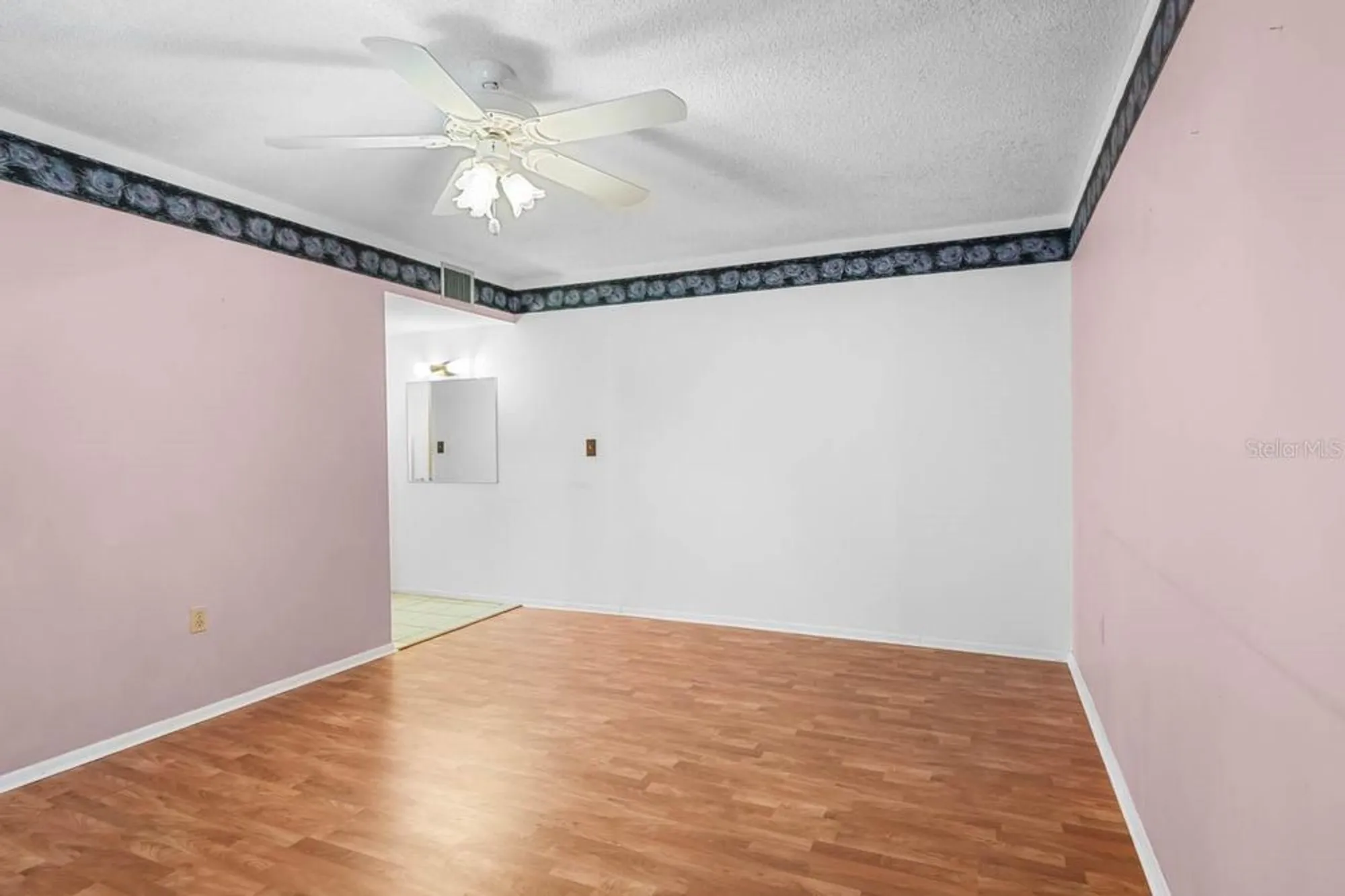 Property Slideshow image 14 of 80 | 829 fox hills dr, Sun City Center, FL, 33573