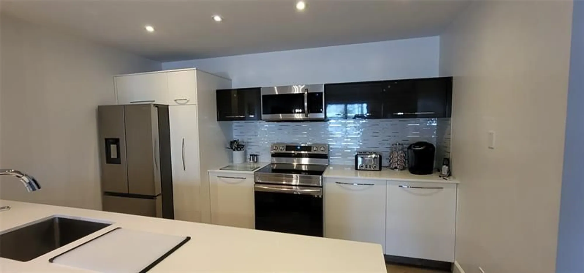 Property Slideshow image 8 of 43 | 4751 nw 21st st 112, Lauderhill, FL, 33313