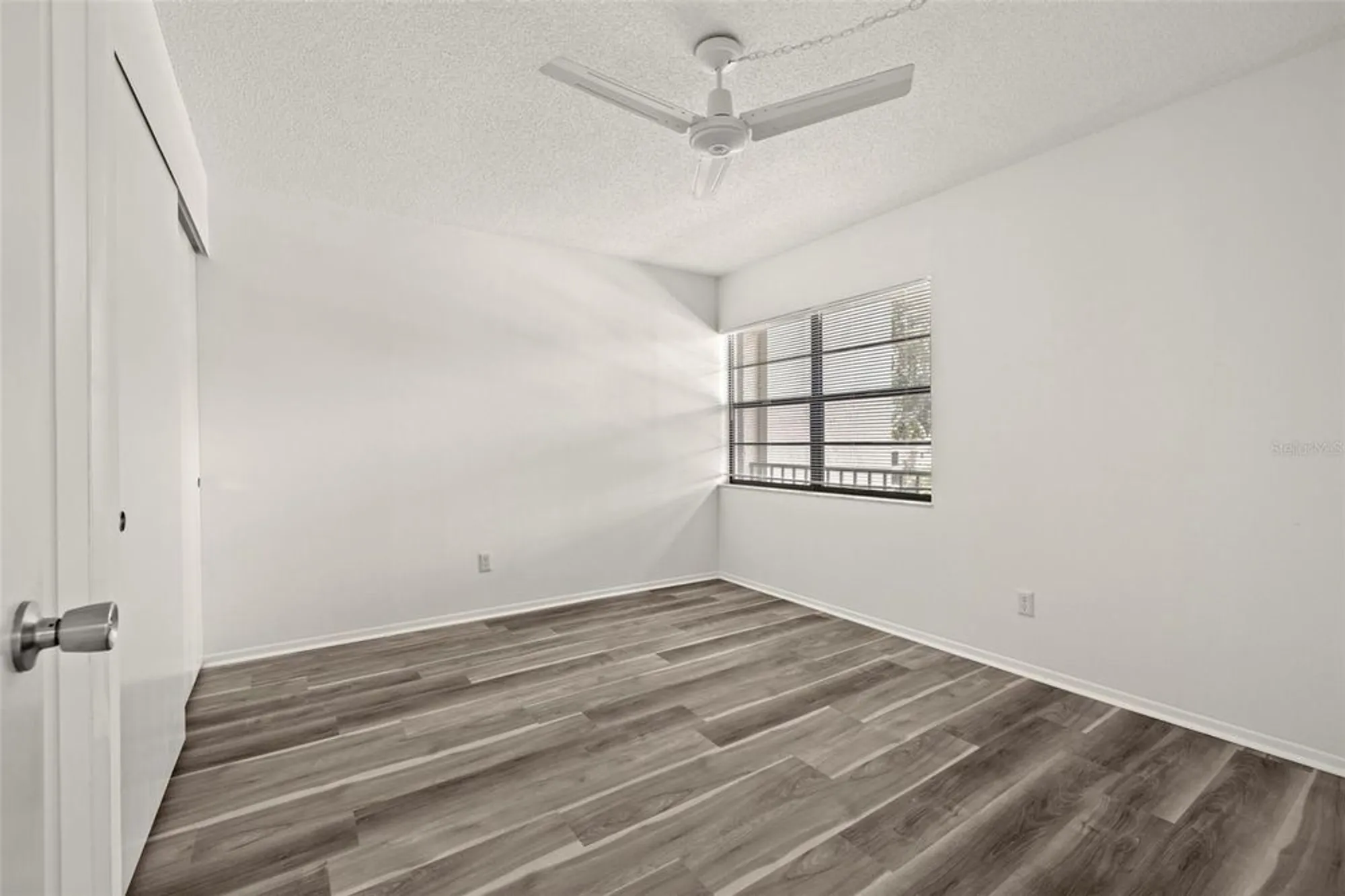 Property Slideshow image 27 of 44 | 14130 rosemary ln 2208, Largo, FL, 33774