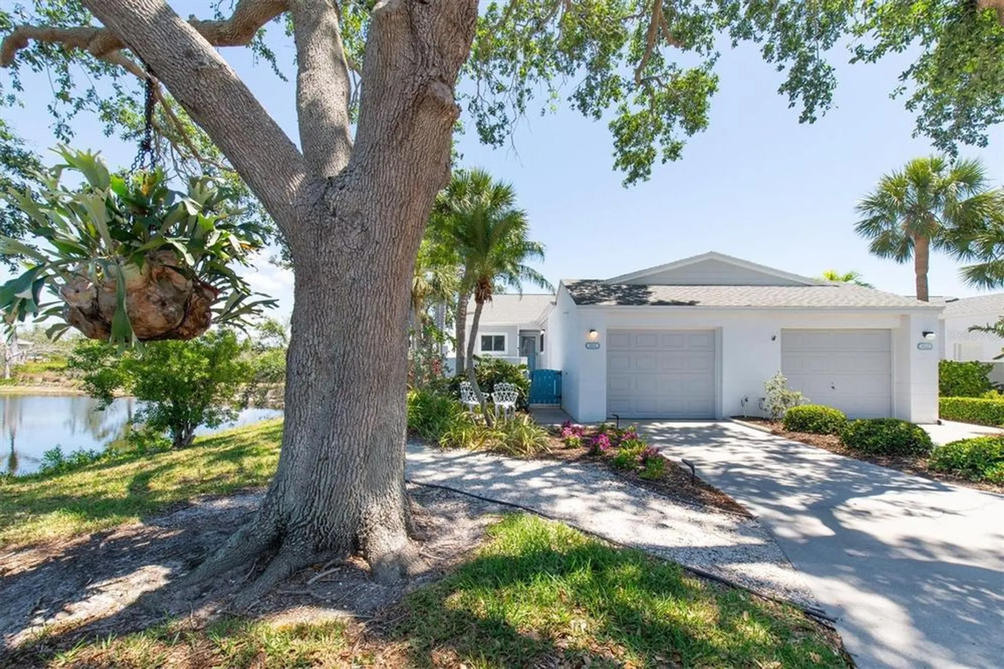 Property Slideshow image 43 of 57 | 801 waterside ln, Bradenton, FL, 34209