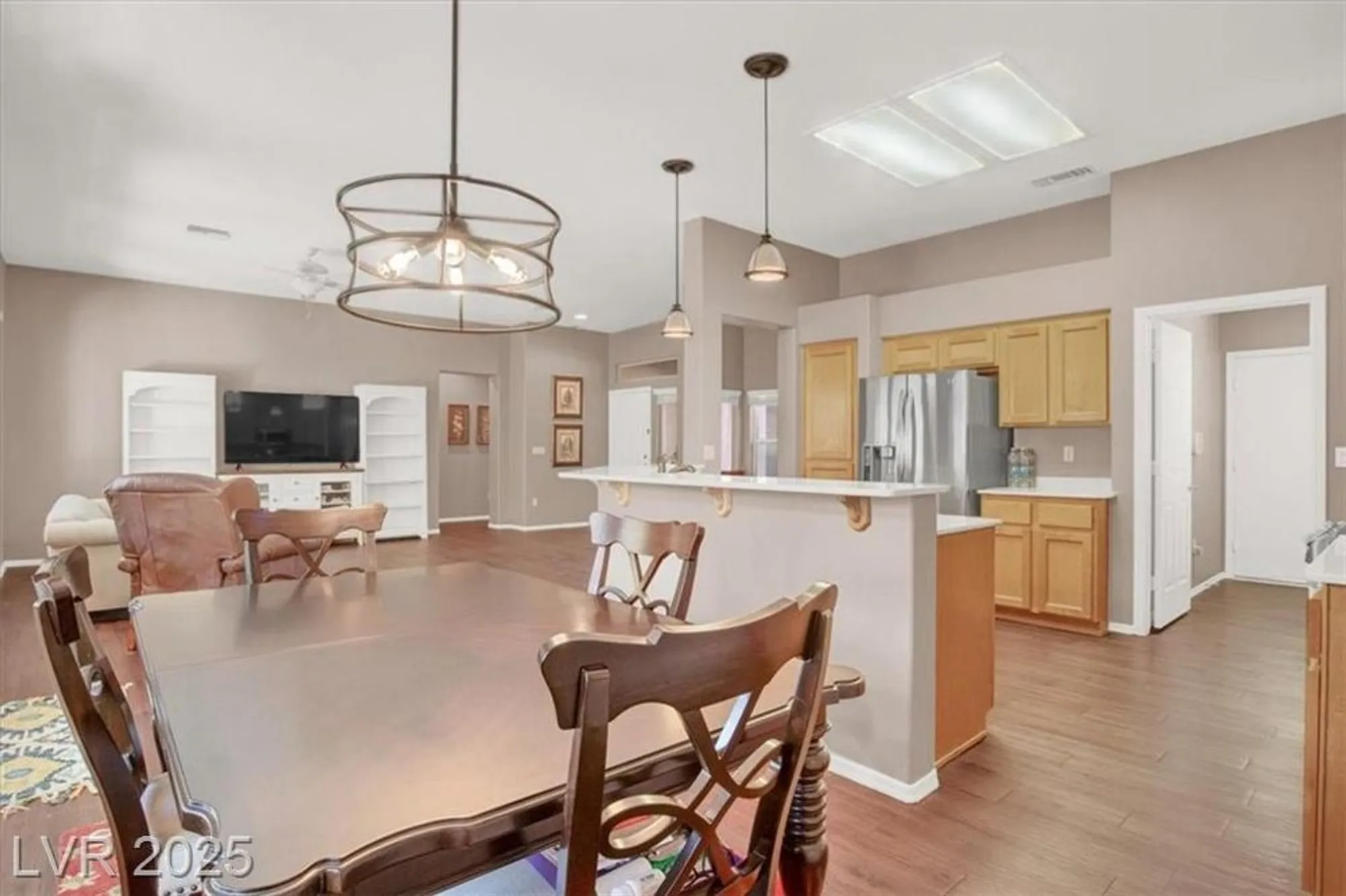 Property Slideshow image 8 of 33 | 9525 salem hills ct, Las Vegas, NV, 89134