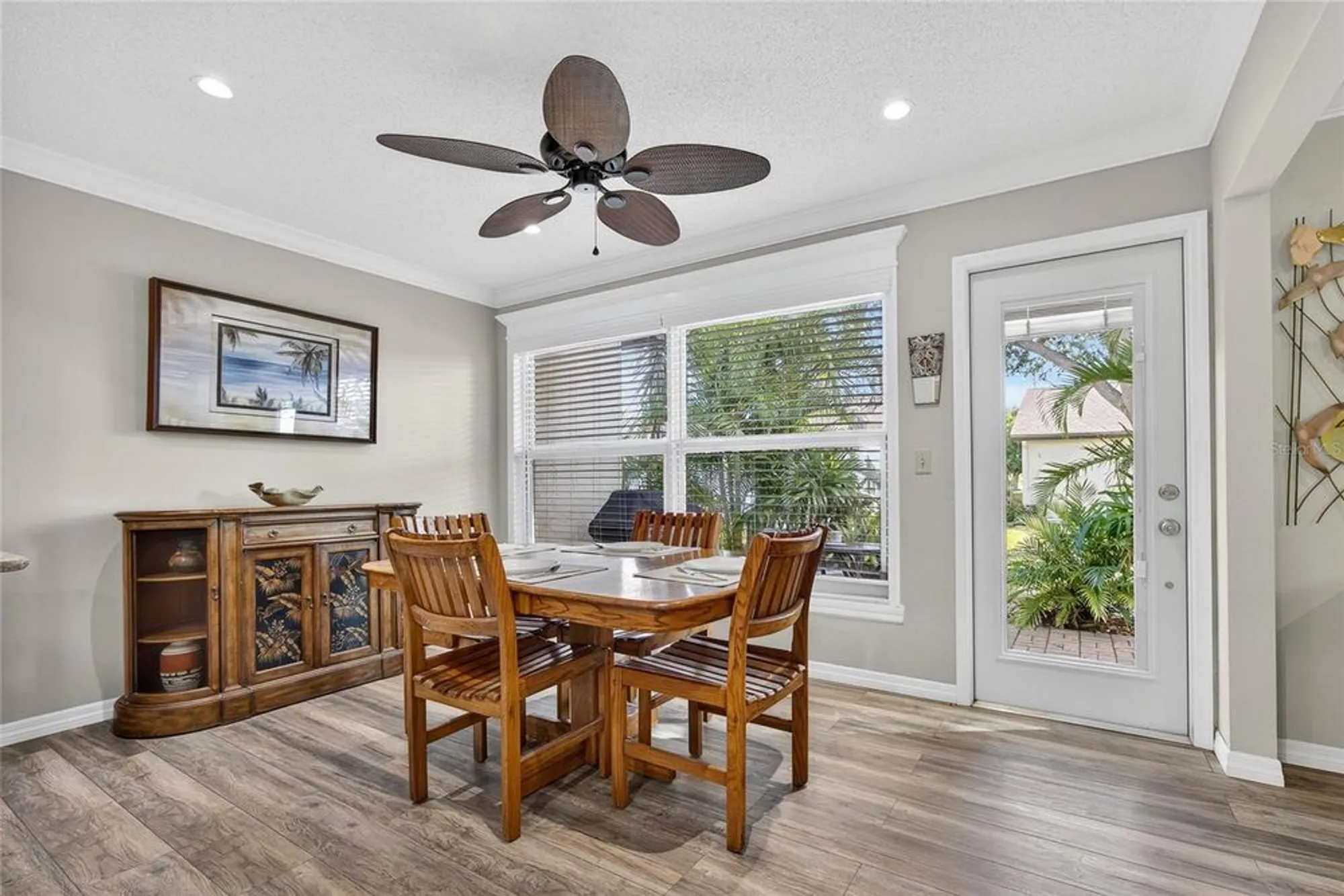 Property Slideshow image 6 of 40 | 612 chestnut ln # 100, Englewood, FL, 34223