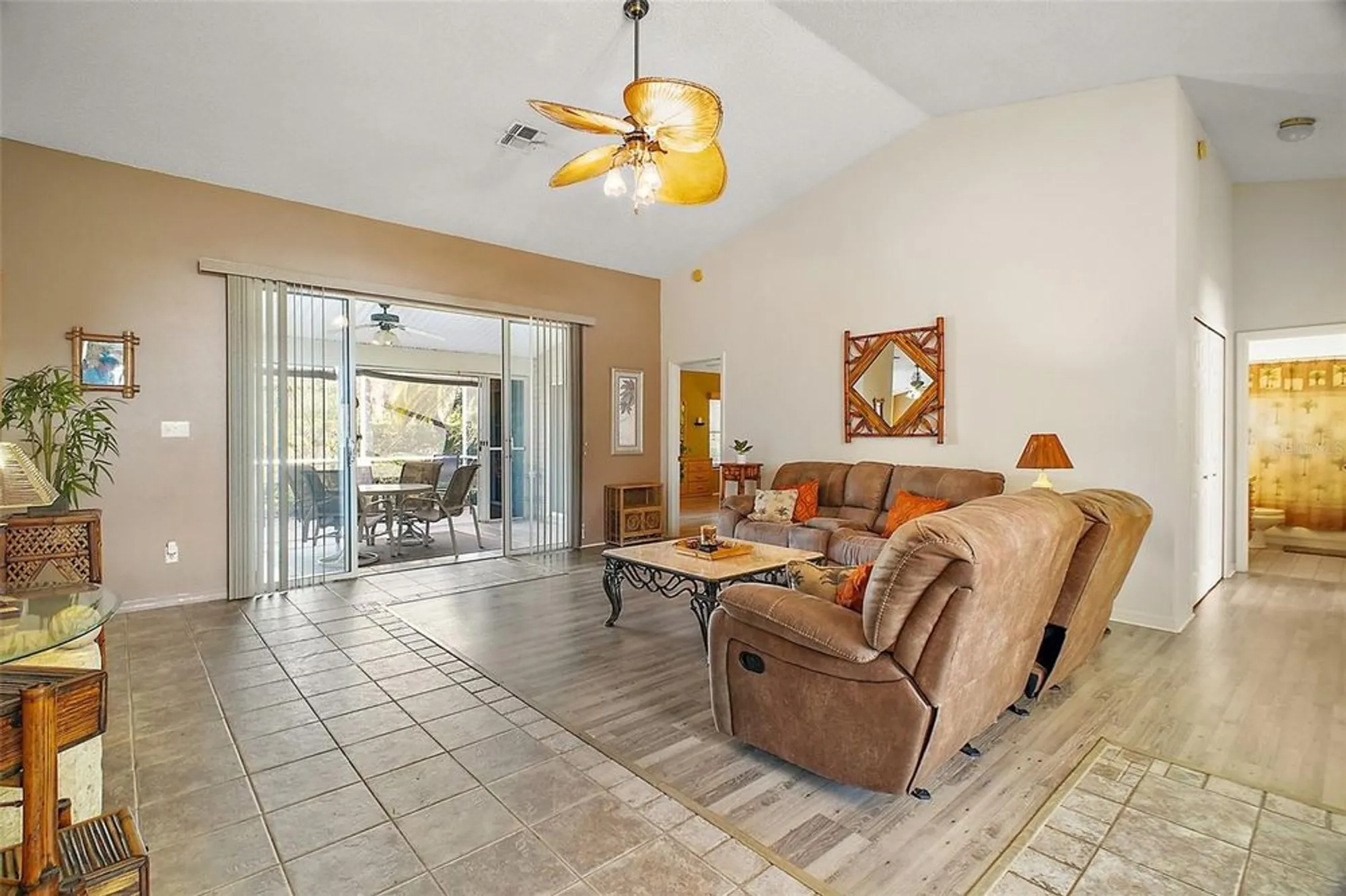 Property Slideshow image 10 of 36 | 25129 riverwalk dr, Leesburg, FL, 34748