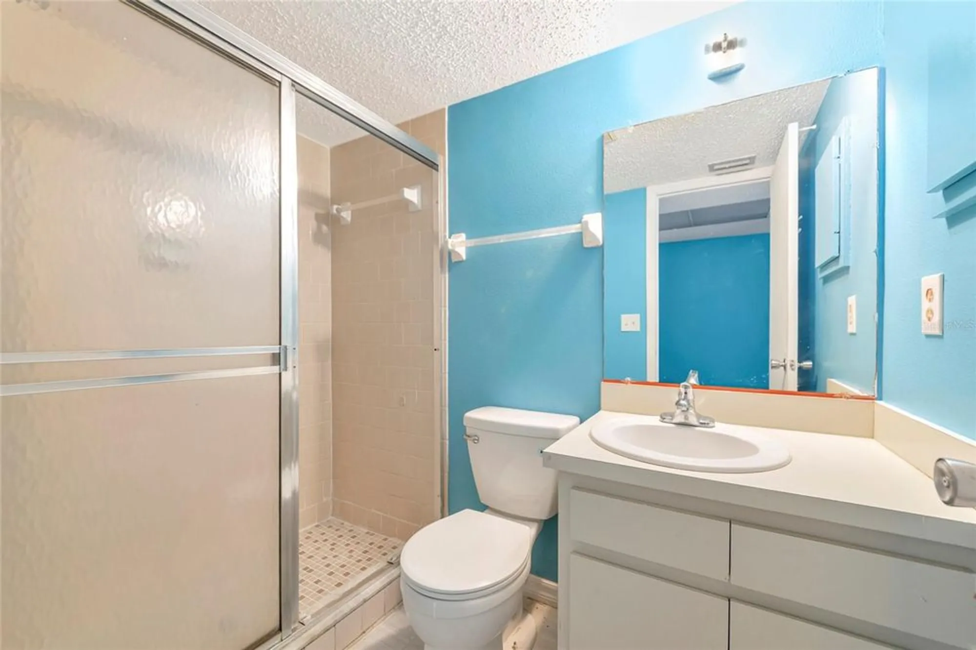 Property Slideshow image 24 of 44 | 3072 lake bayshore dr o- 119, Bradenton, FL, 34205