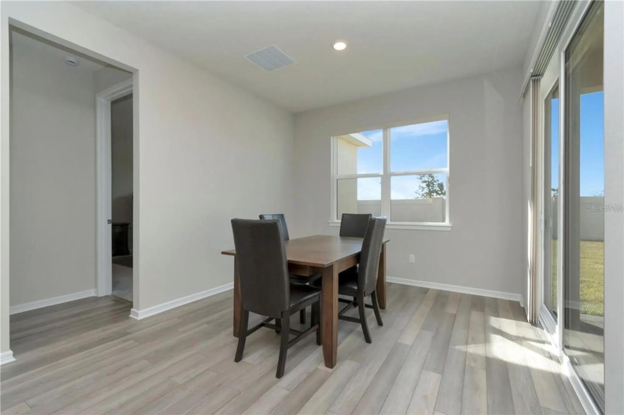 Property Slideshow image 13 of 51 | 1991 spring shower cir, Kissimmee, FL, 34744