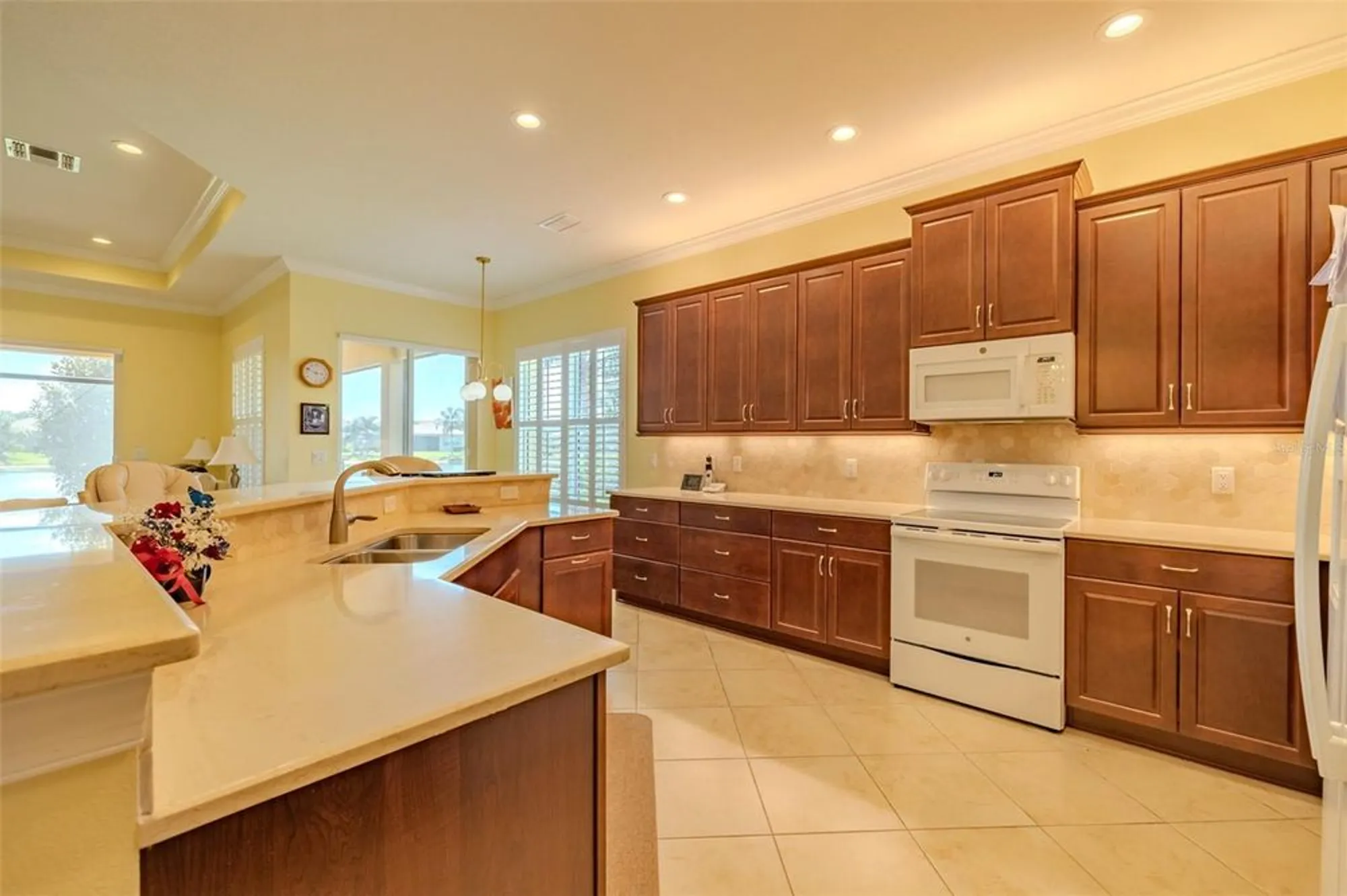 Property Slideshow image 32 of 92 | 4821 grand banks dr, Wimauma, FL, 33598