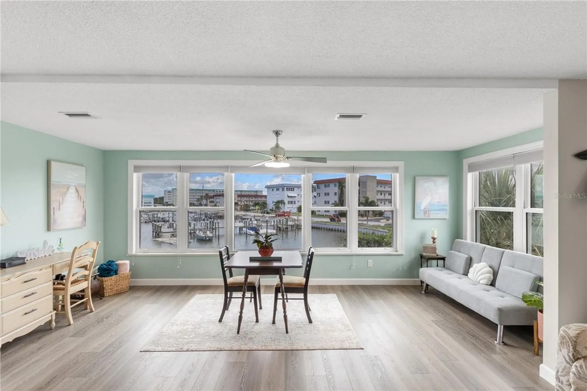 Property Slideshow image 12 of 39 | 5925 shore blvd 215, Gulfport, FL, 33707